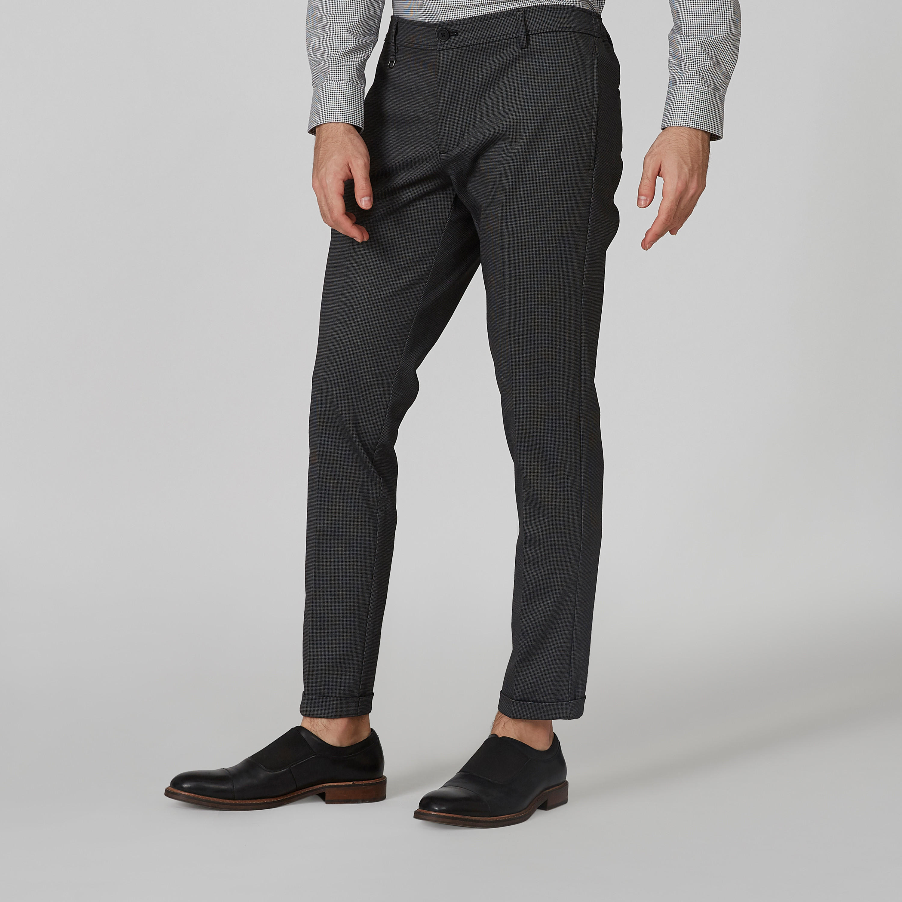 بنطلون رسمي سكيني كاروهات بخصر متوسط الارتفاع وجيوب-men-clothing-bottoms-trousersandchinos-trousers-image-4