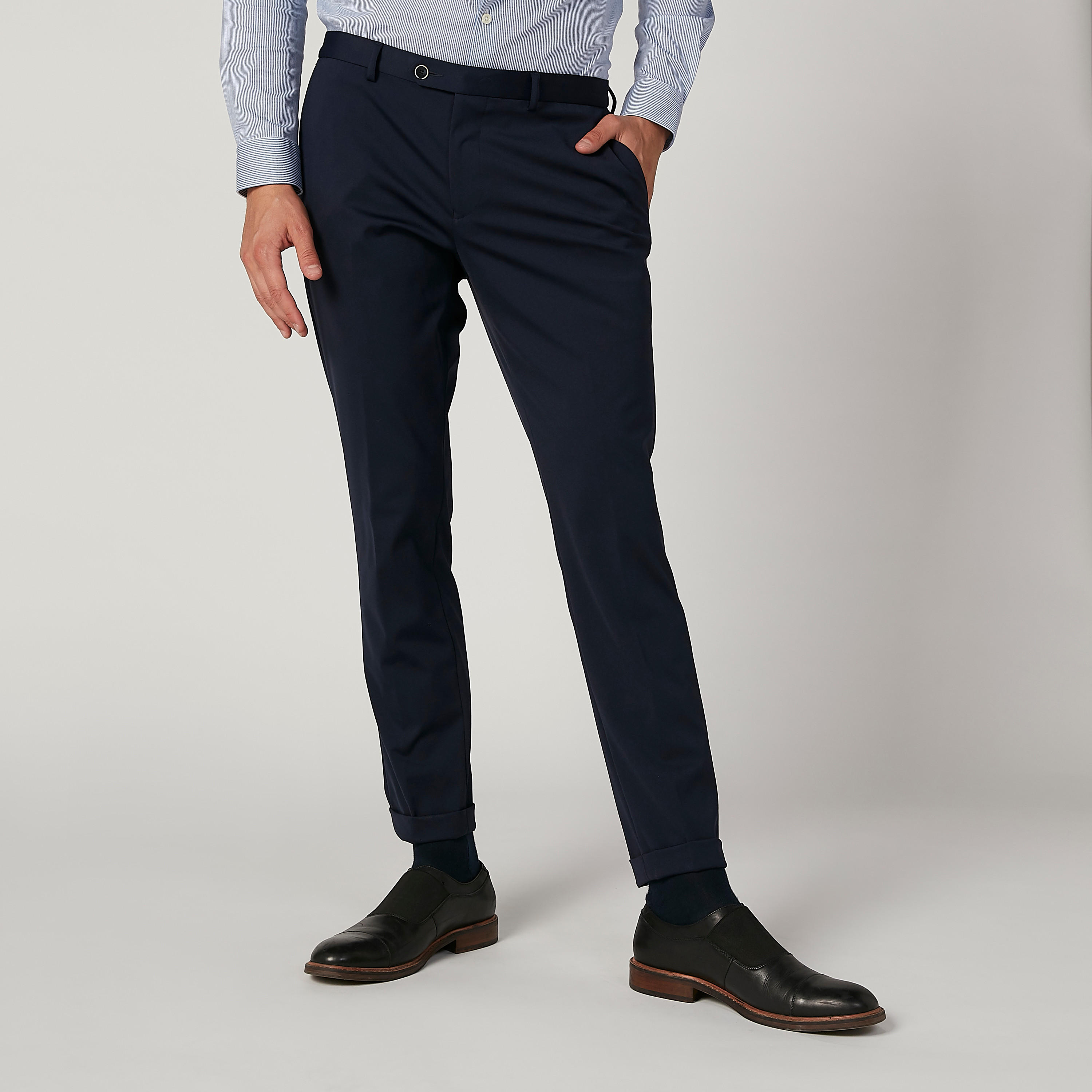 بنطلون سليم سادة بخصر متوسط الارتفاع وجيوب وحلقات للحزام-men-clothing-bottoms-trousersandchinos-trousers-image-1