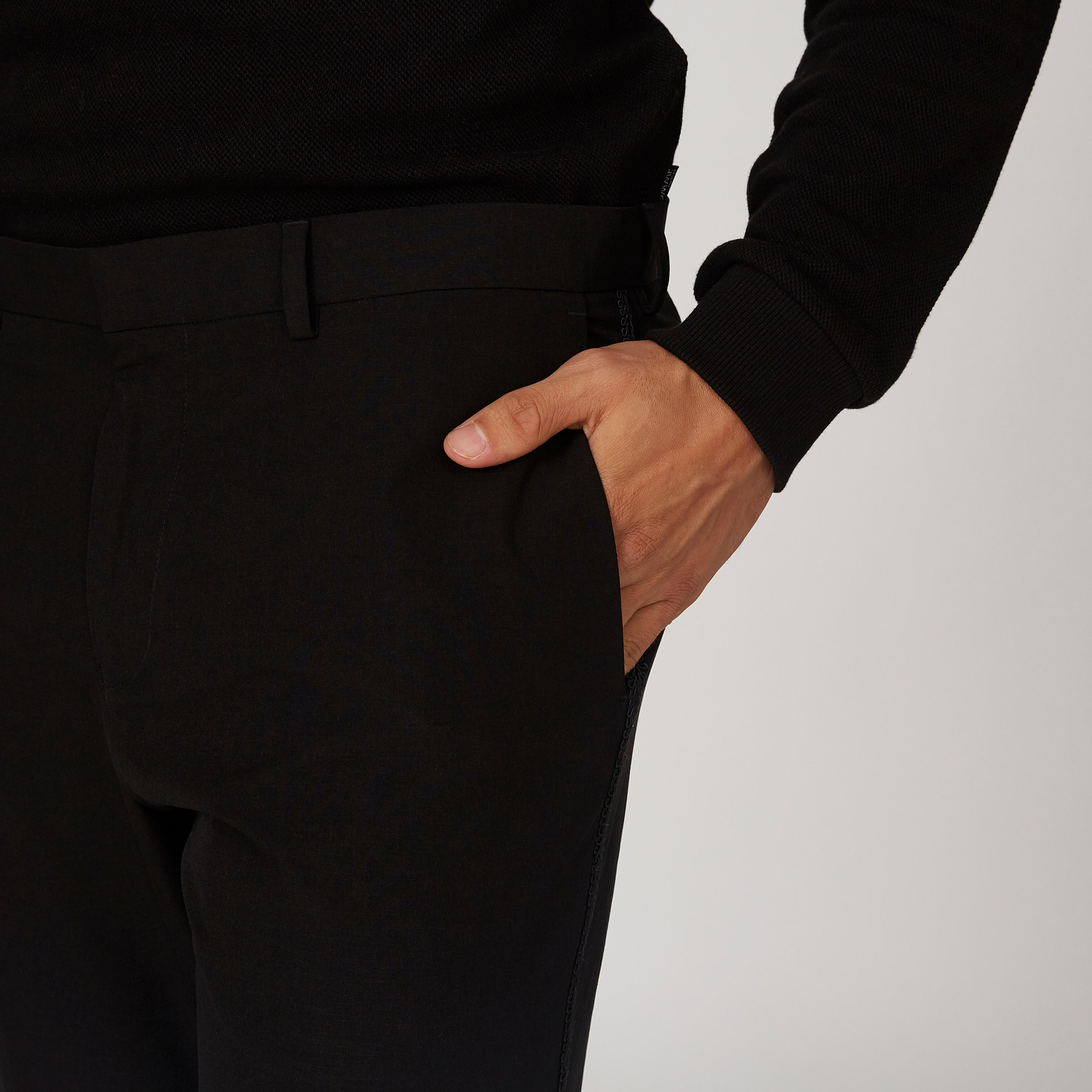 بنطلون سليم سادة بخصر متوسط الارتفاع وجيوب-men-clothing-bottoms-trousersandchinos-trousers-image-4