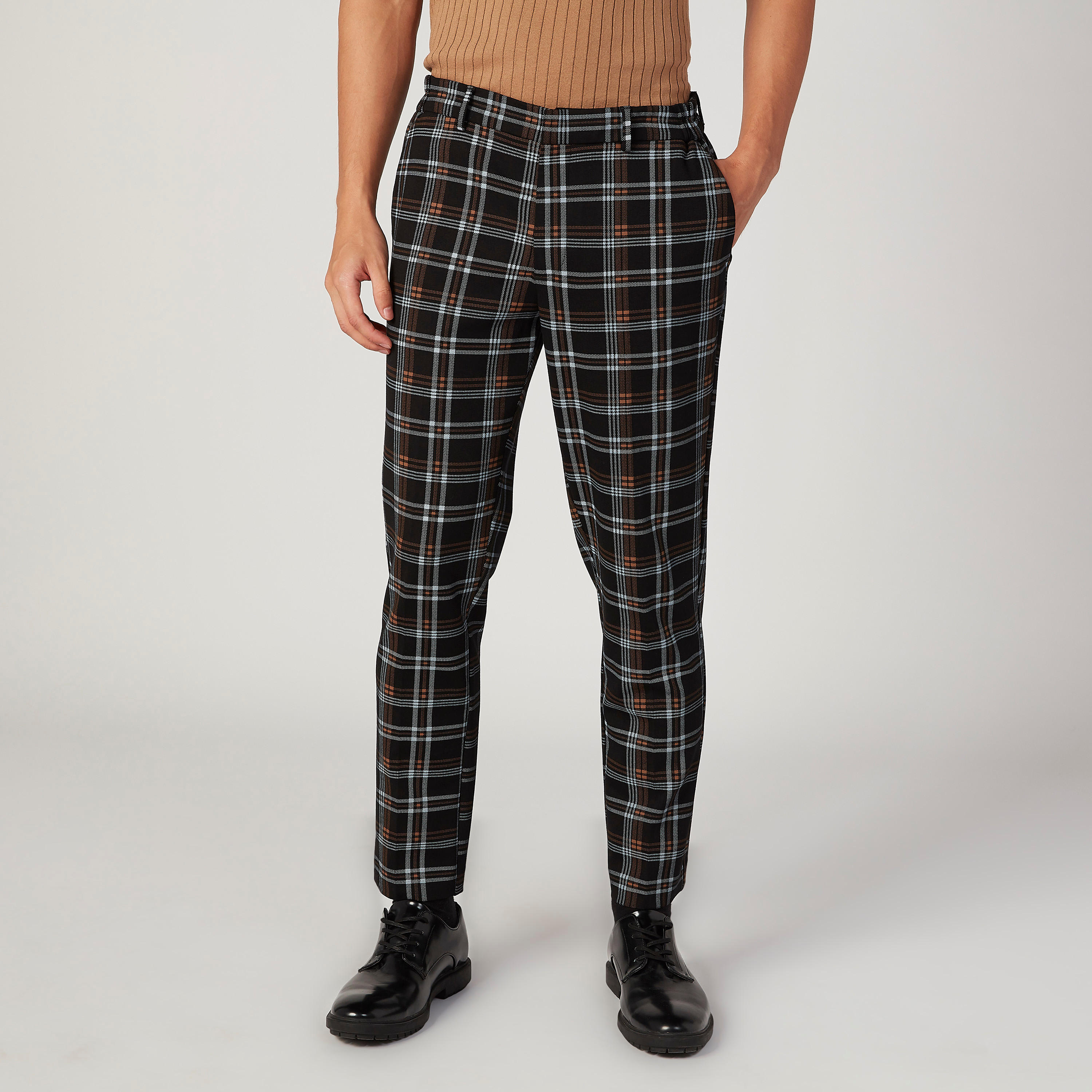 بنطلون سكيني كاروهات بخصر متوسط الارتفاع وجيوب-men-clothing-bottoms-trousersandchinos-trousers-image-1