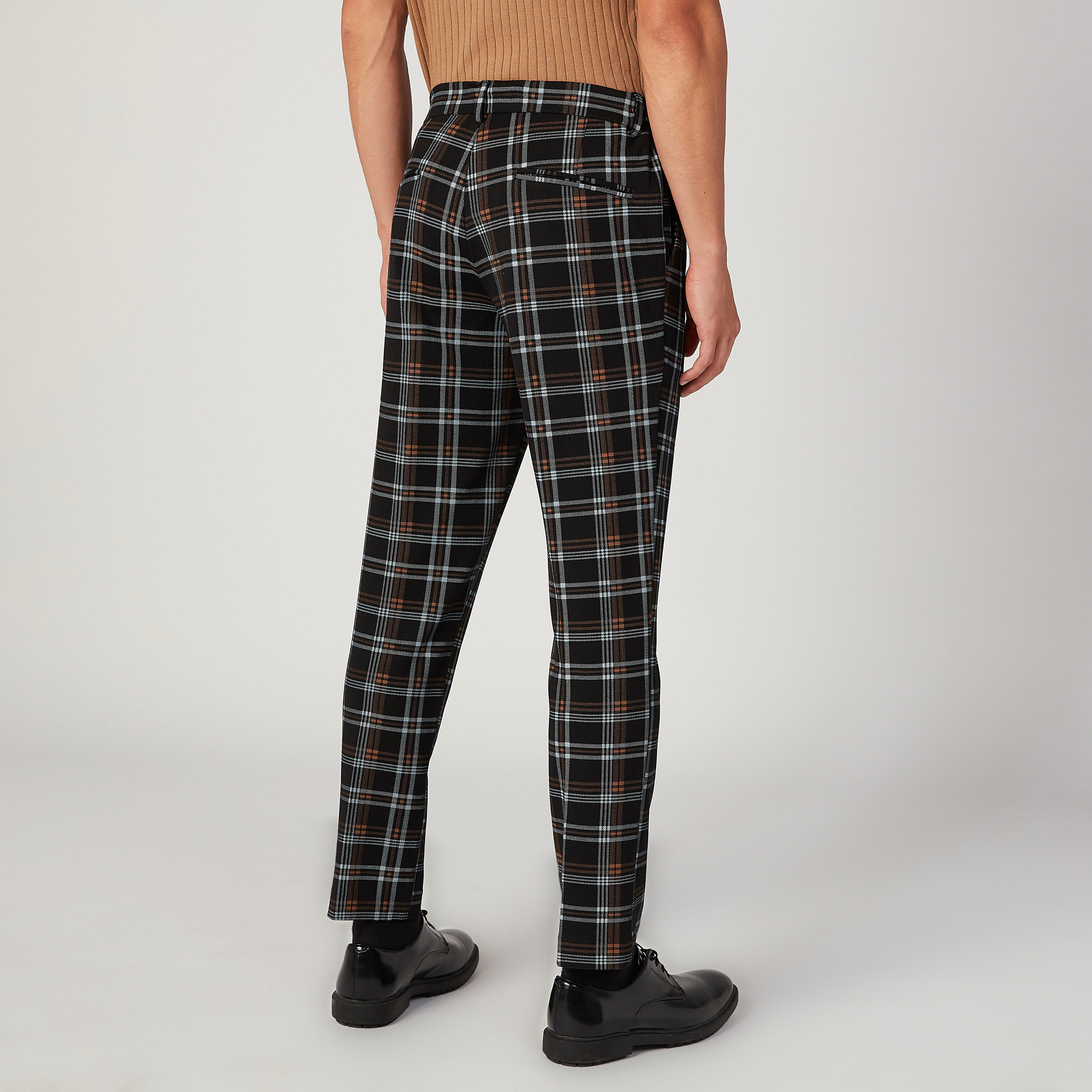 بنطلون سكيني كاروهات بخصر متوسط الارتفاع وجيوب-men-clothing-bottoms-trousersandchinos-trousers-image-4