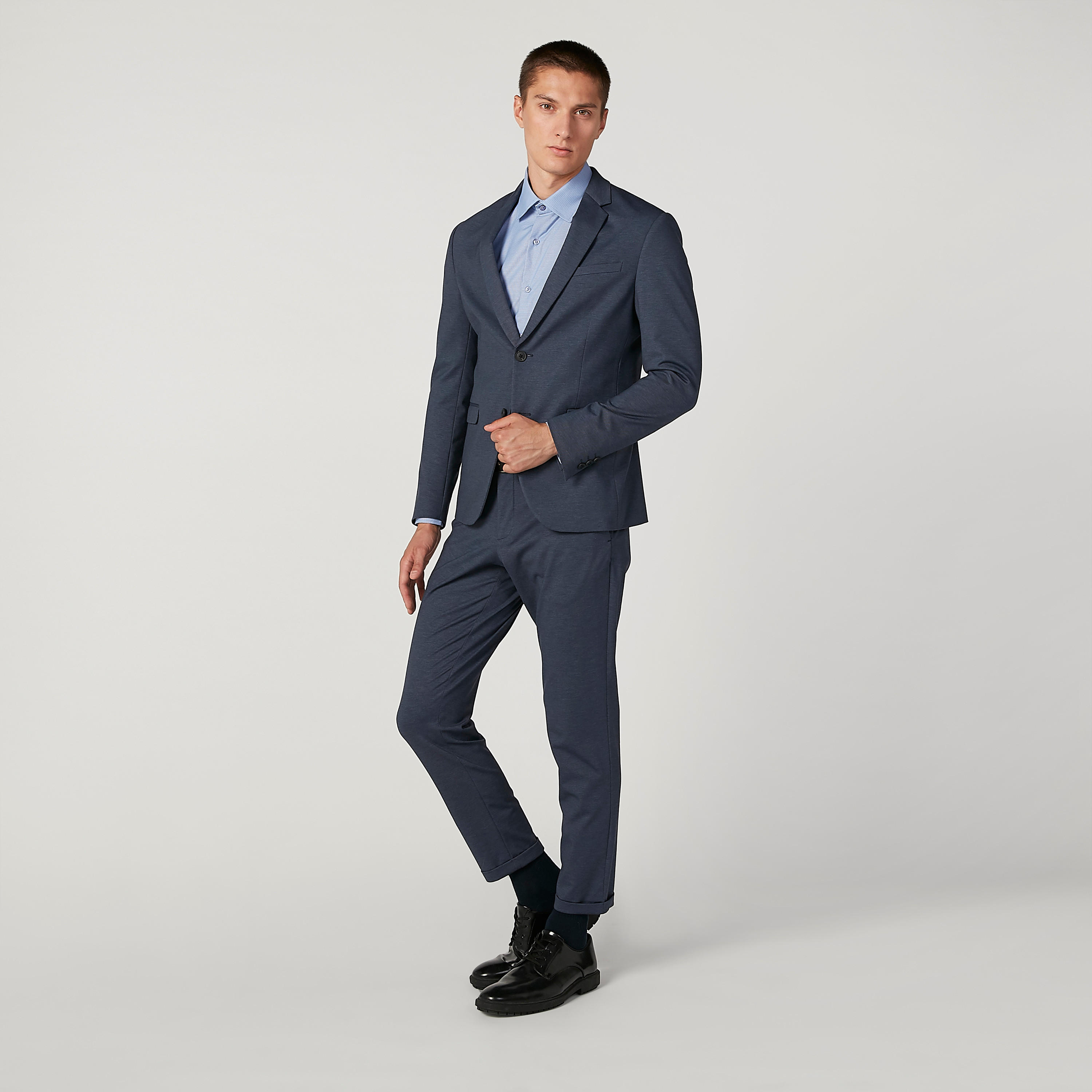 بنطلون رسمي سكيني بارز الملمس بخصر متوسط الارتفاع وجيوب-men-clothing-bottoms-trousersandchinos-trousers-image-2