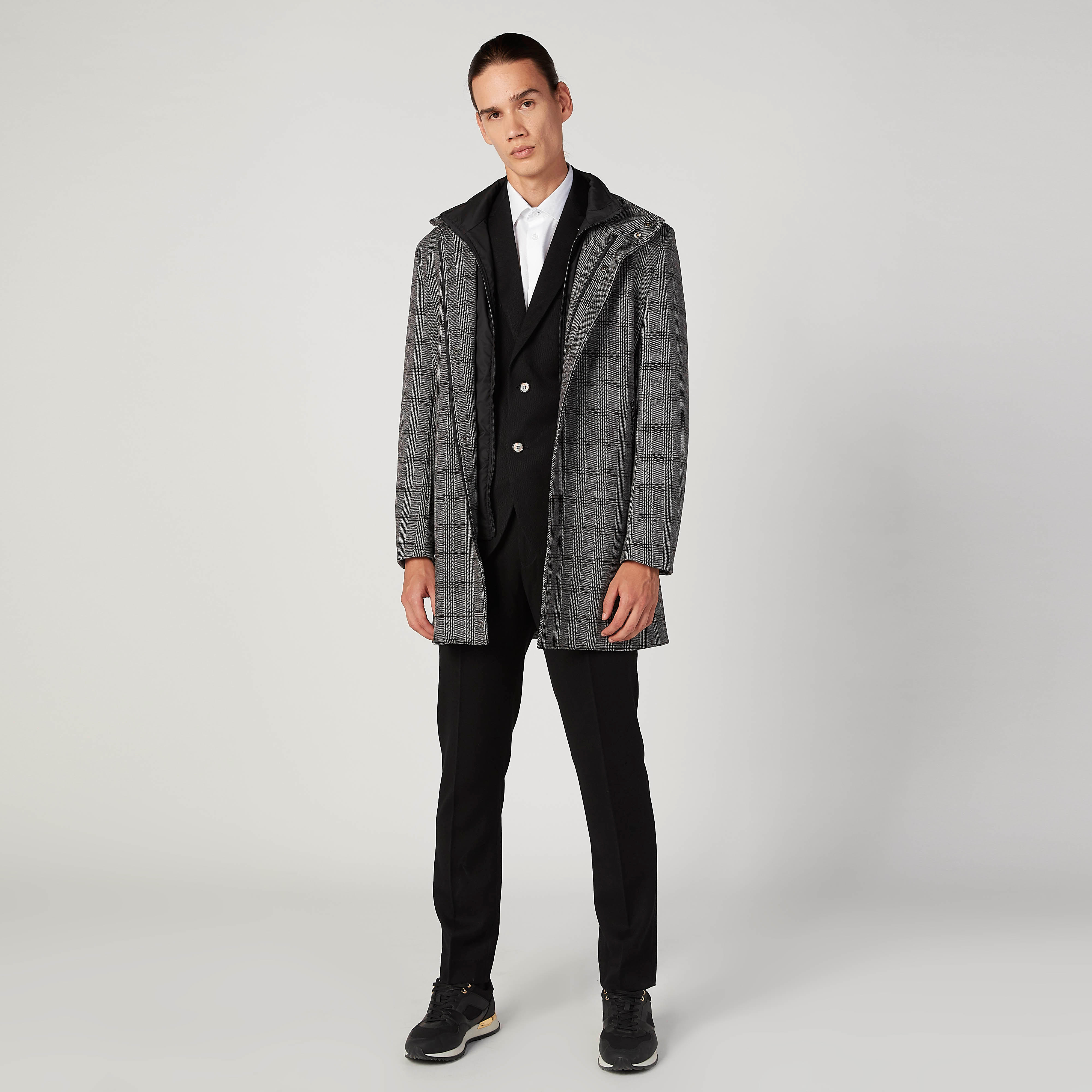 Solid Blazer with Notched Lapel and Flap Pockets-men-winterwear-jacketsandblazers-image-2