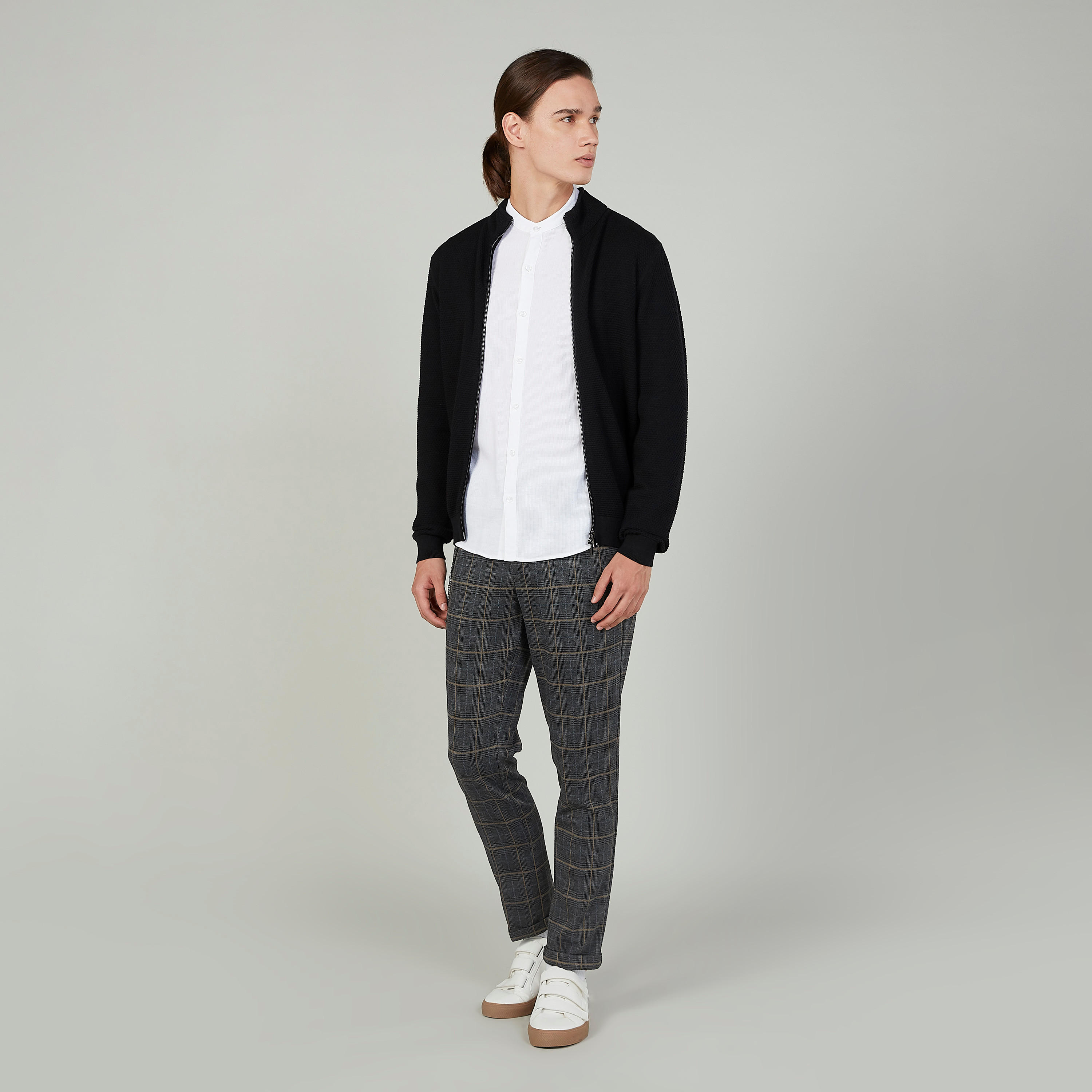 بنطلون رسمي سكيني كاروهات بخصر متوسط الارتفاع وجيوب-men-clothing-bottoms-trousersandchinos-trousers-image-2