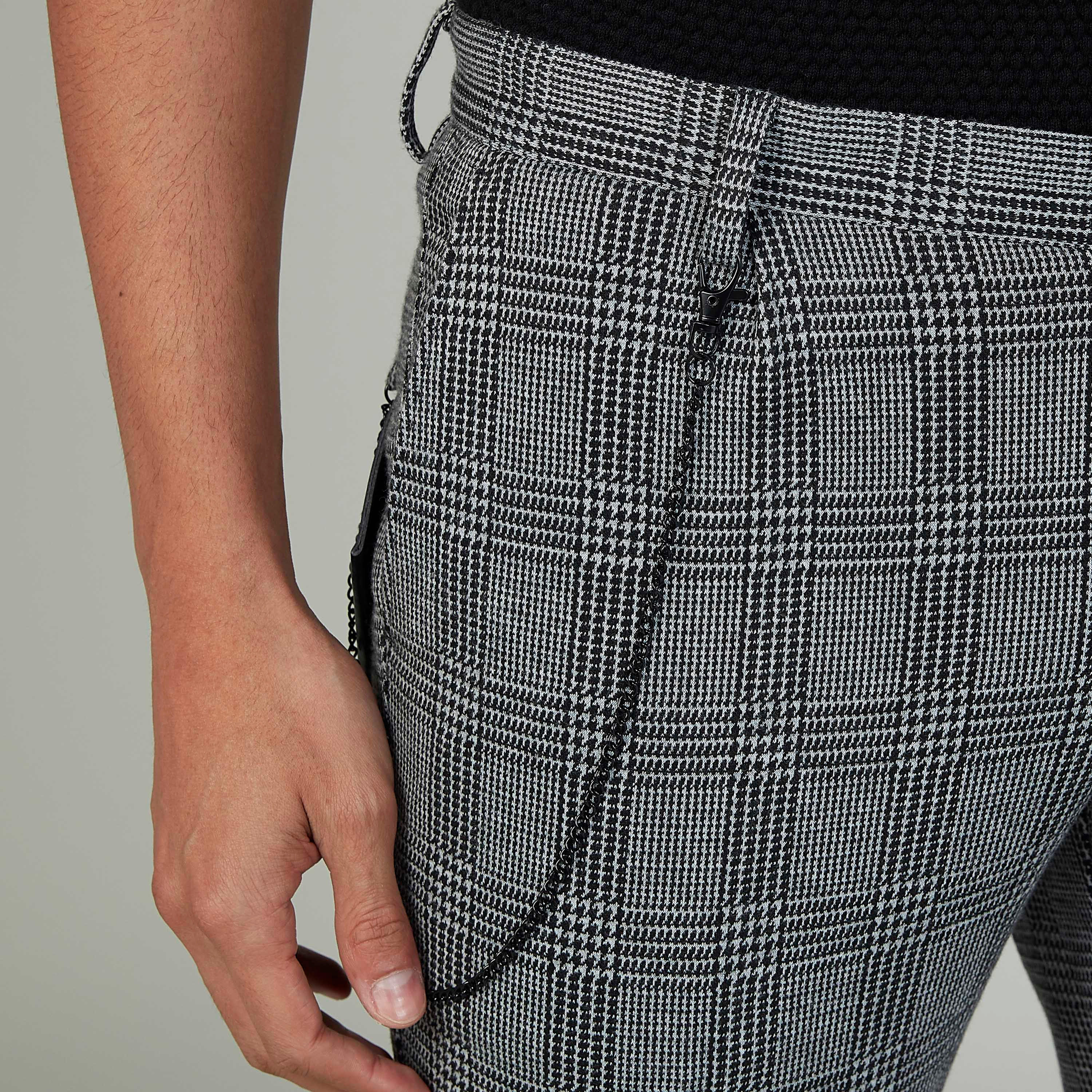 بنطلون رسمي سكيني كاروهات بخصر متوسط الارتفاع وجيوب-men-clothing-bottoms-trousersandchinos-trousers-image-3