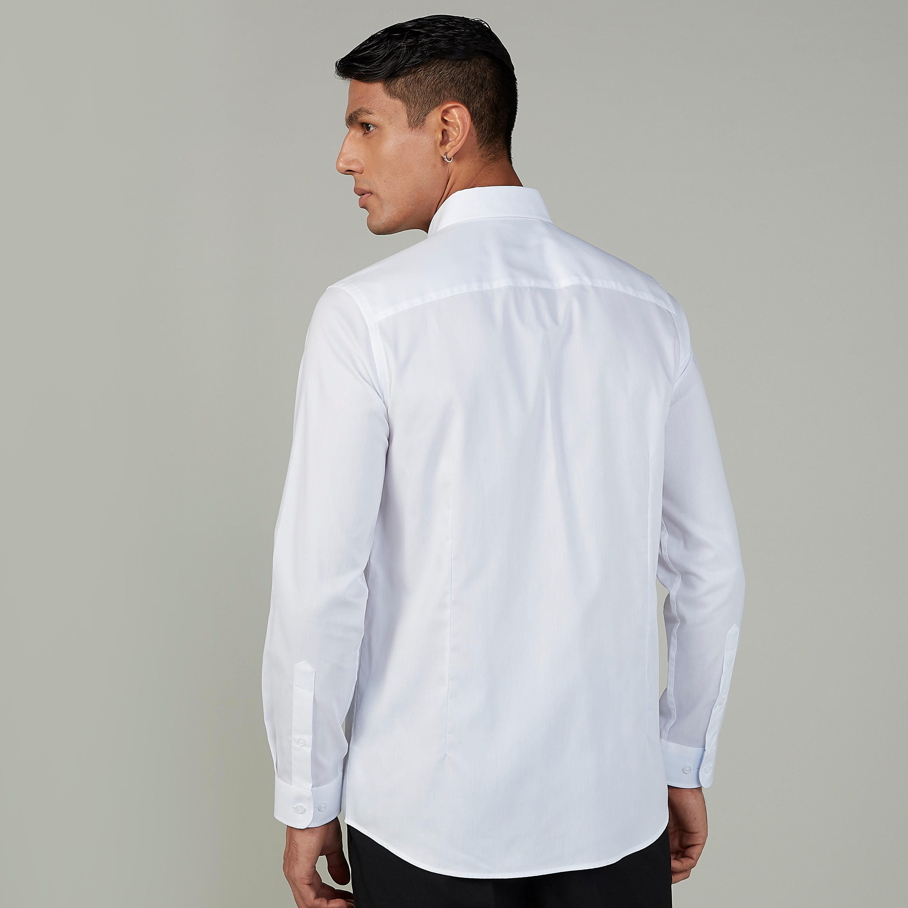قميص مستدام رسمي سادة بقصّة سليم وأكمام طويلة -men-clothing-shirts-image-4