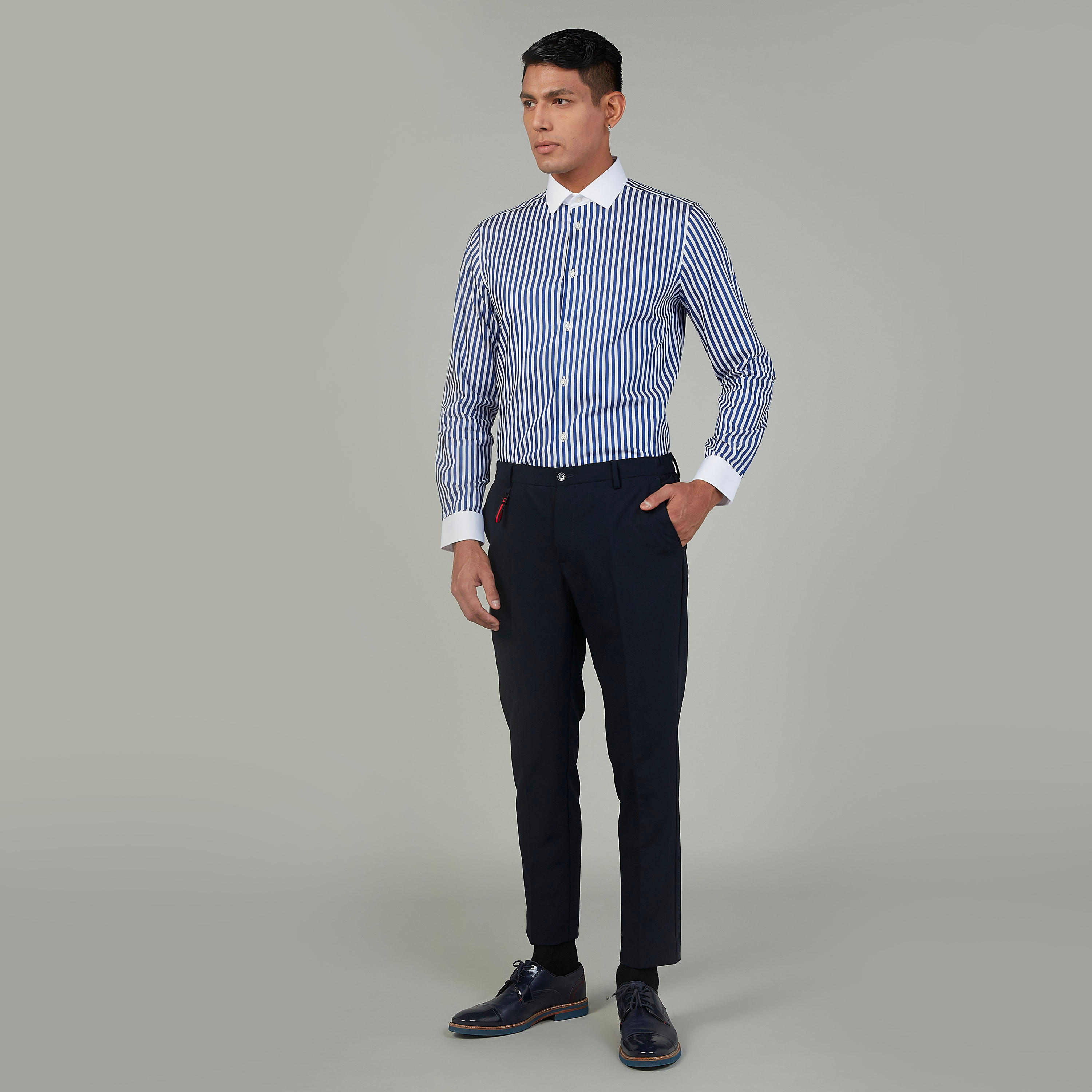 قميص مستدام مقلّم بياقة عاديّة وأكمام طويلة -men-clothing-shirts-image-2