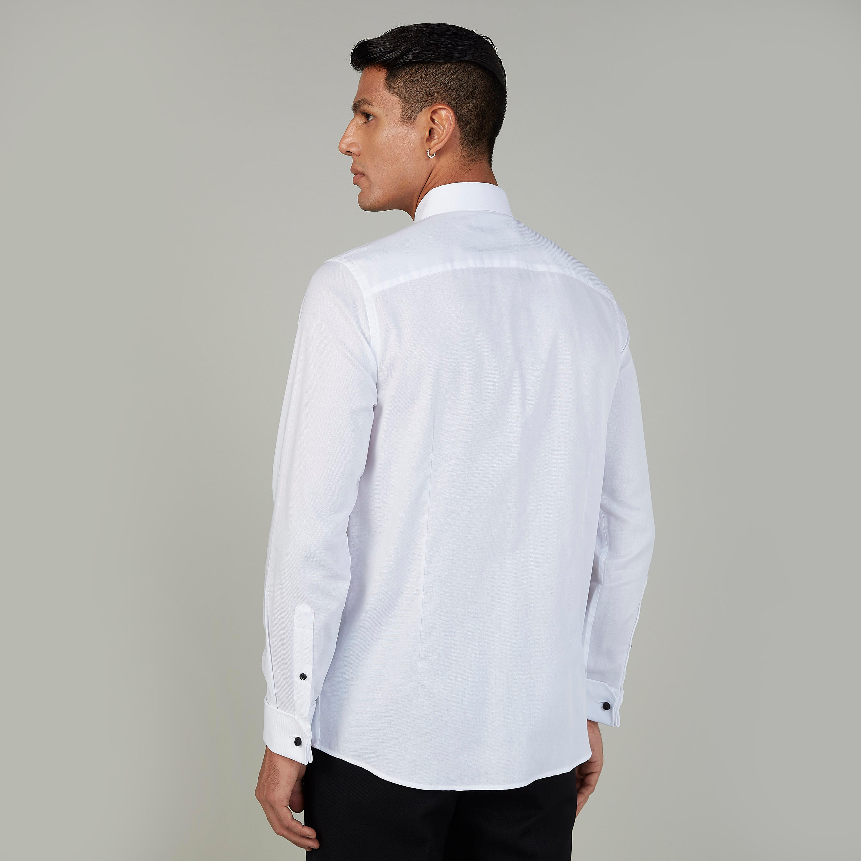 تيشيرت مستدام مقلّم بياقة بولو وأكمام قصيرة -men-clothing-shirts-image-4