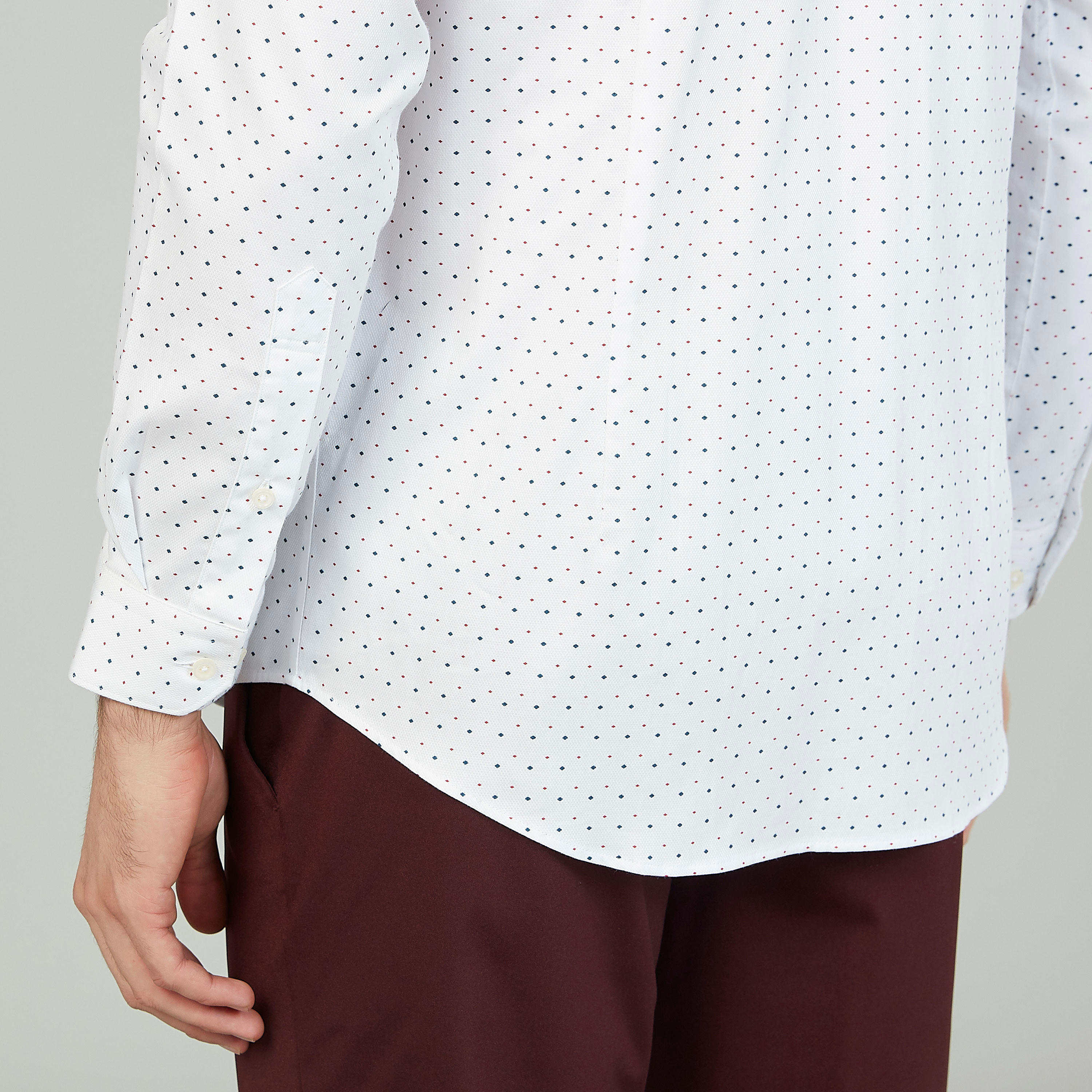 قميص مستدام سليم فيت بياقة عاديّة وأكمام طويلة وطبعات  -men-clothing-shirts-image-3