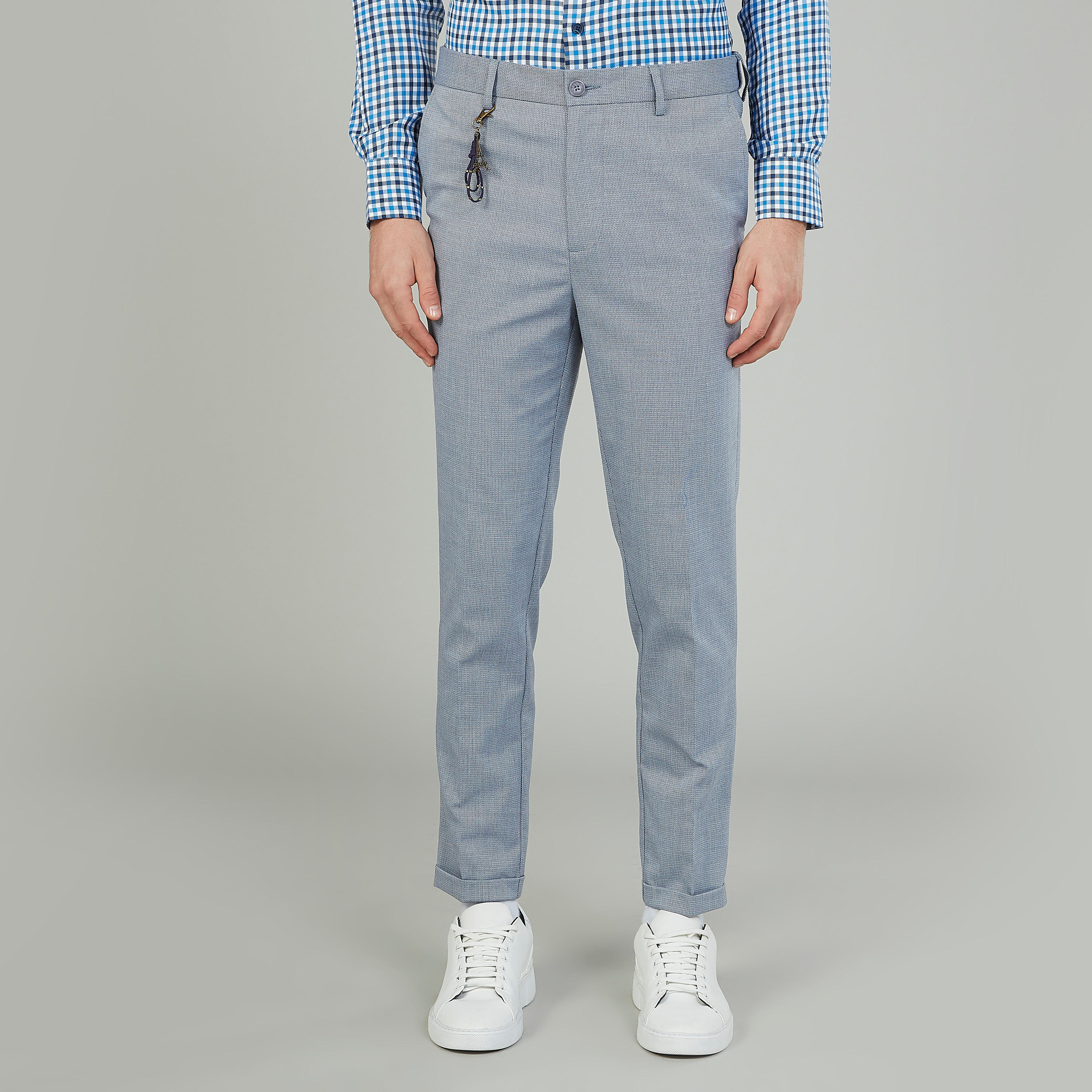 بنطلون سليم رسمي بارز الملمس بخصر متوسط الارتفاع وجيوب-men-clothing-bottoms-trousersandchinos-trousers-image-1