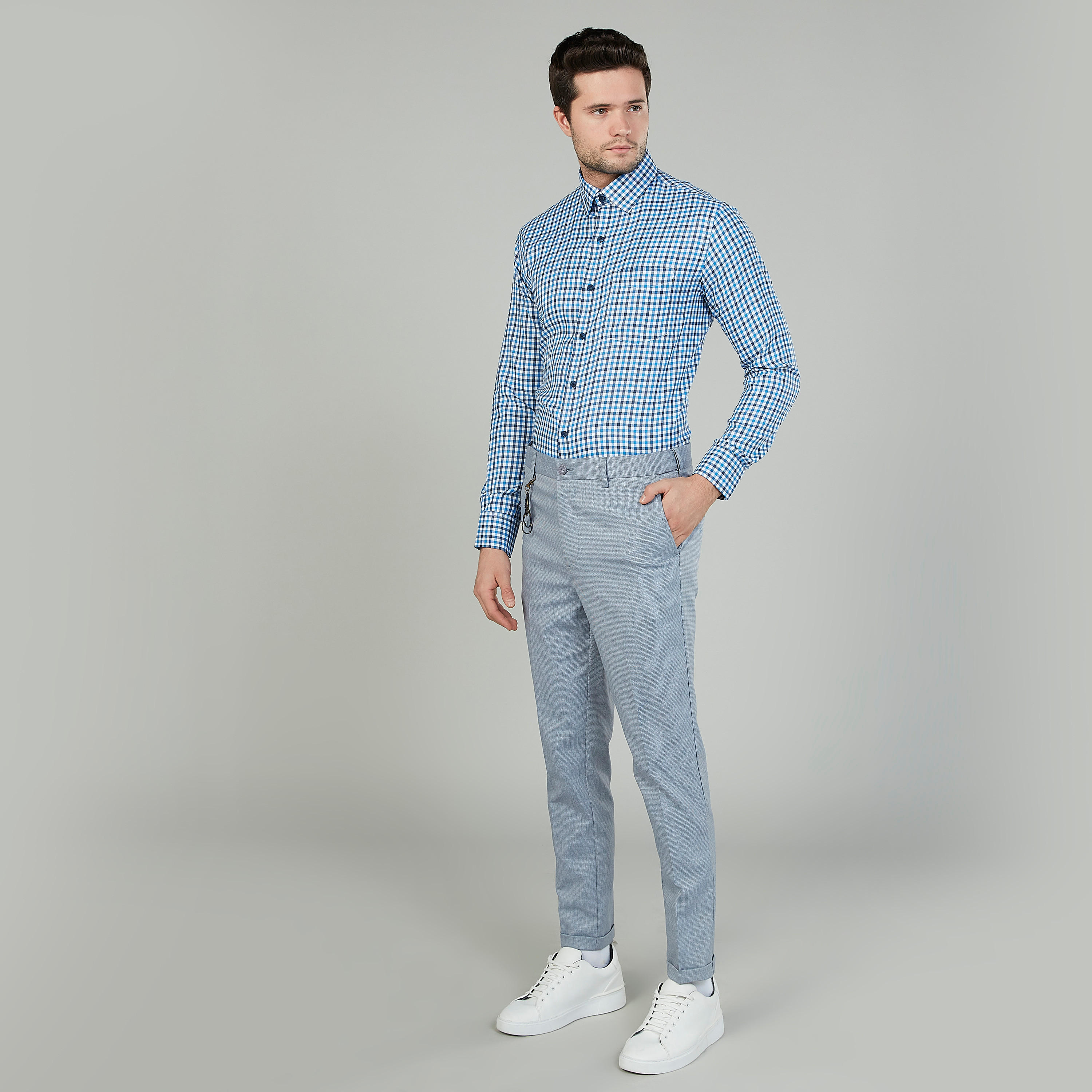 بنطلون سليم رسمي بارز الملمس بخصر متوسط الارتفاع وجيوب-men-clothing-bottoms-trousersandchinos-trousers-image-2
