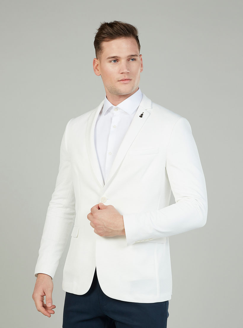 جاكيت رسمي سكيني بارز الملمس بأكمام طويلة وياقة مطويّة-men-winterwear-jacketsandblazers-image-1