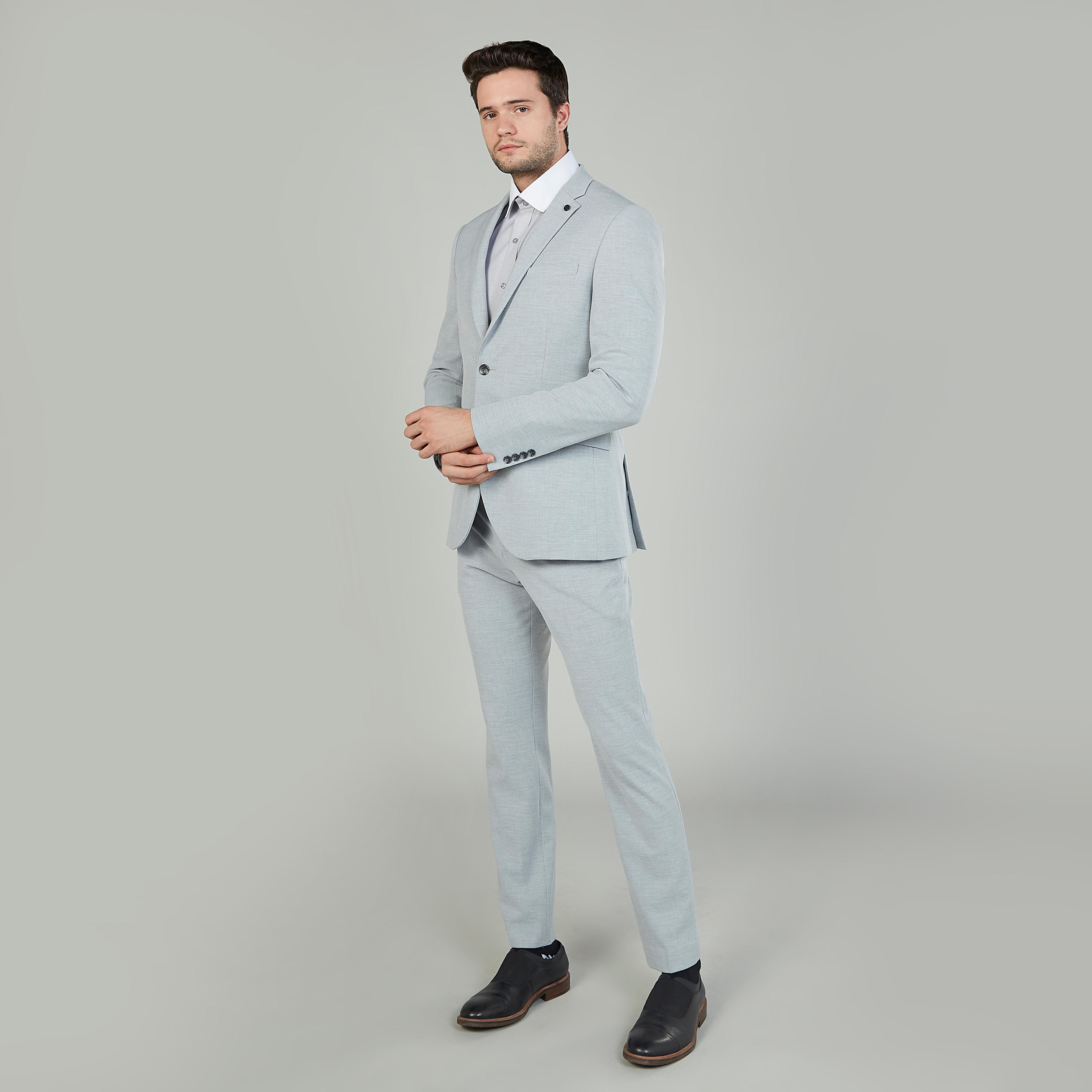 جاكيت بليزر رسمي سليم بارز الملمس بياقة مطوية وأكمام طويلة-men-winterwear-jacketsandblazers-image-2