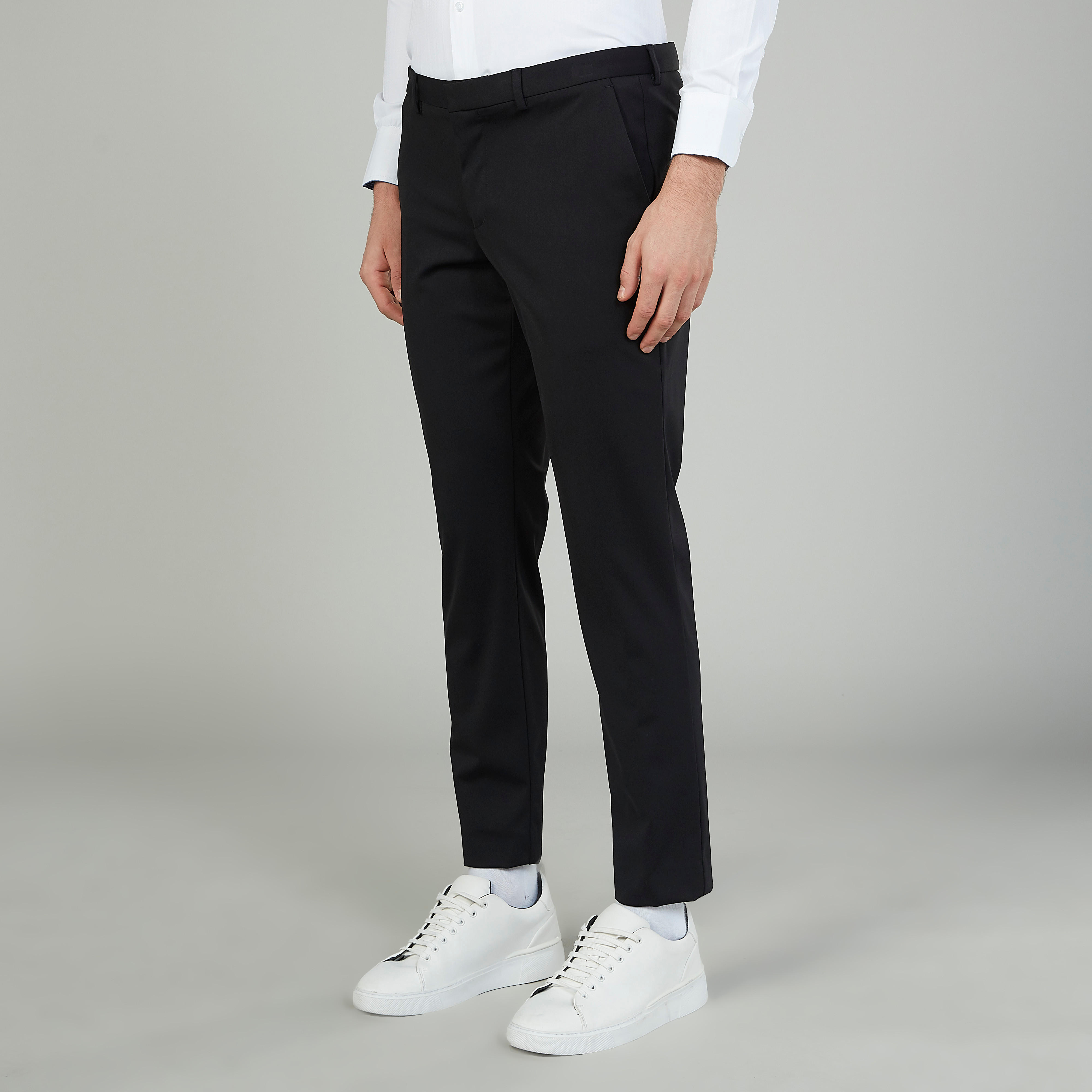 بنطلون رسمي سليم سادة بخصر متوسط الارتفاع وجيوب-men-clothing-bottoms-trousersandchinos-trousers-image-1