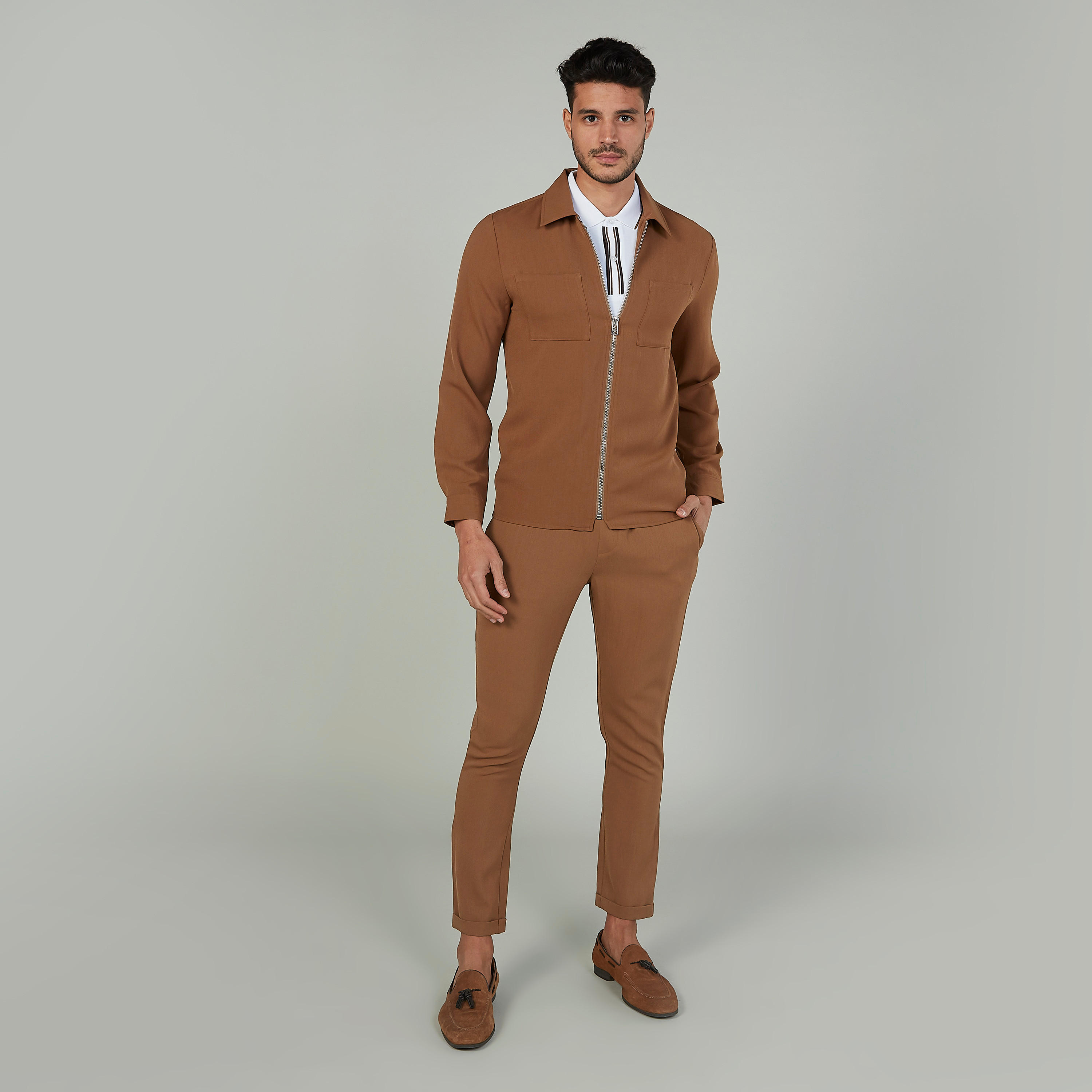 جاكيت سفر بارز الملمس سليم بسحاب إغلاق-men-clothing-jacketsandblazers-jackets-image-2