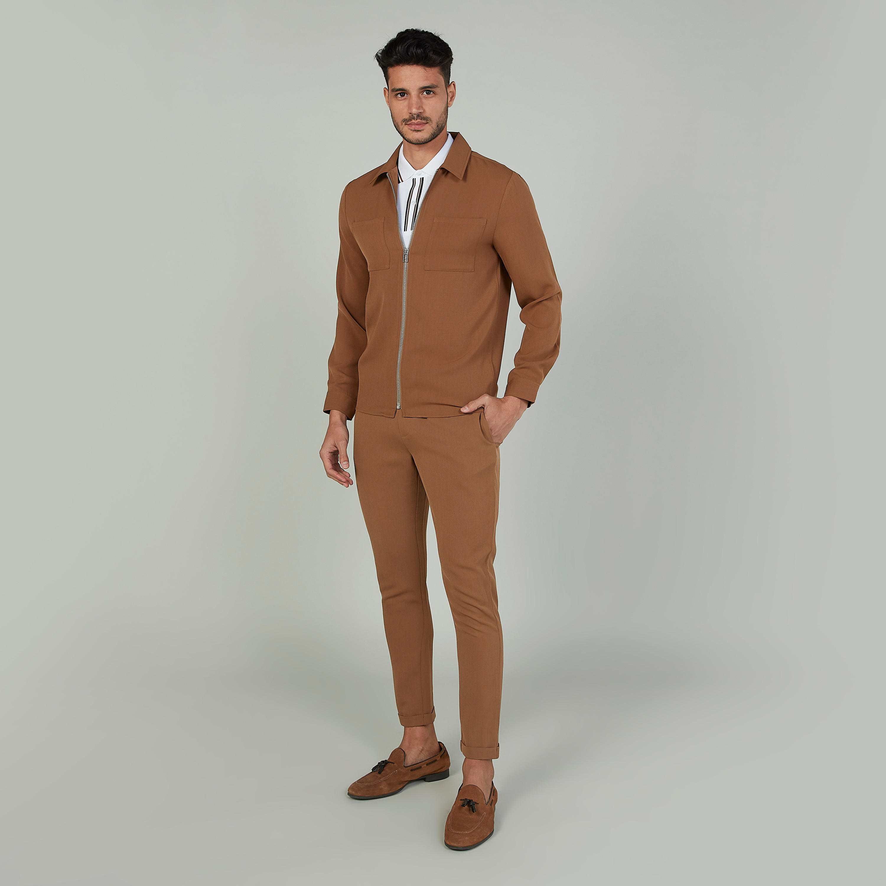 بنطلون سليم سادة بخصر متوسط الارتفاع وجيوب-men-clothing-bottoms-trousersandchinos-trousers-image-2
