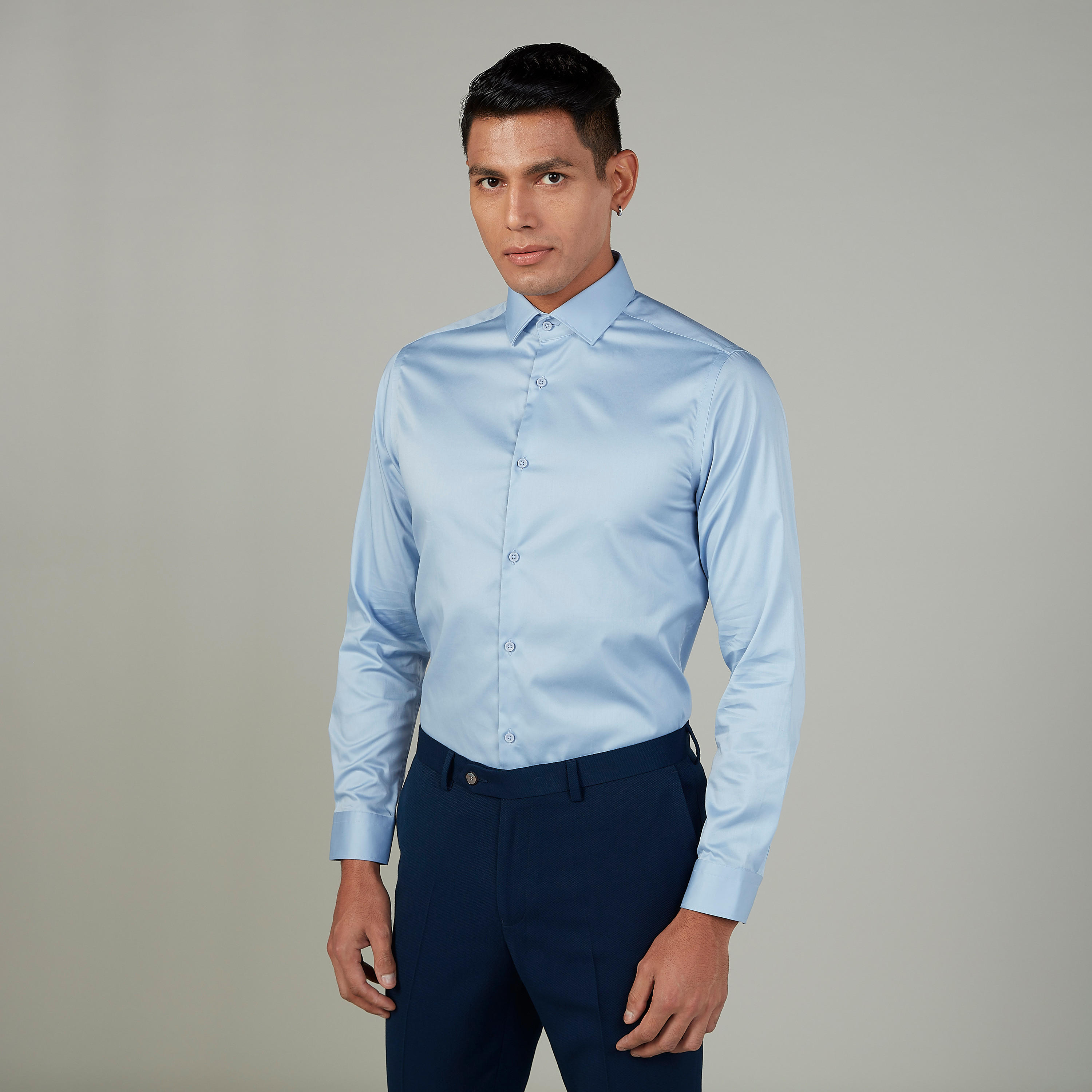 قميص سادة بياقة عاديّة وأكمام طويلة-men-clothing-shirts-image-5