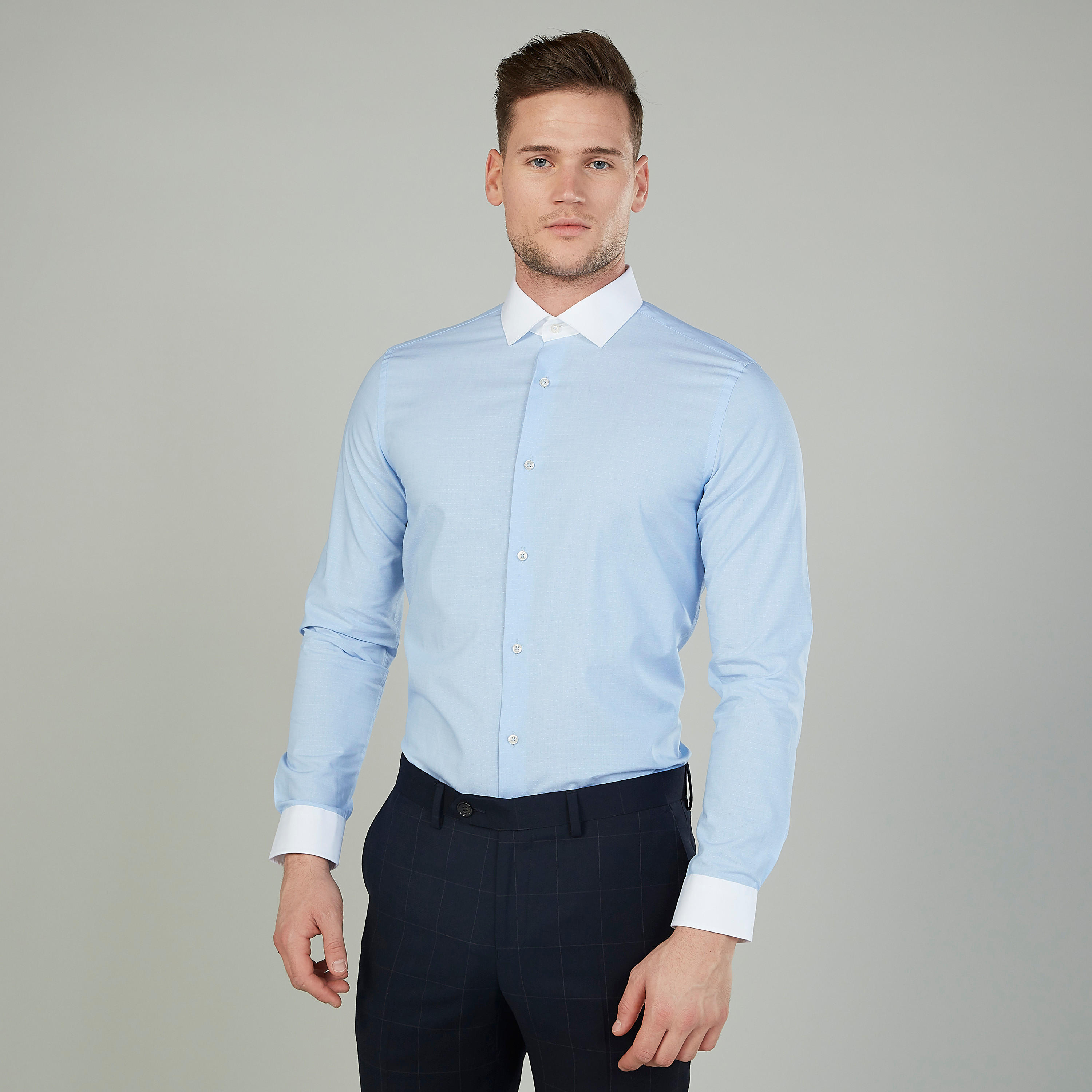 قميص سادة بياقة عاديّة وأكمام طويلة-men-clothing-shirts-image-5