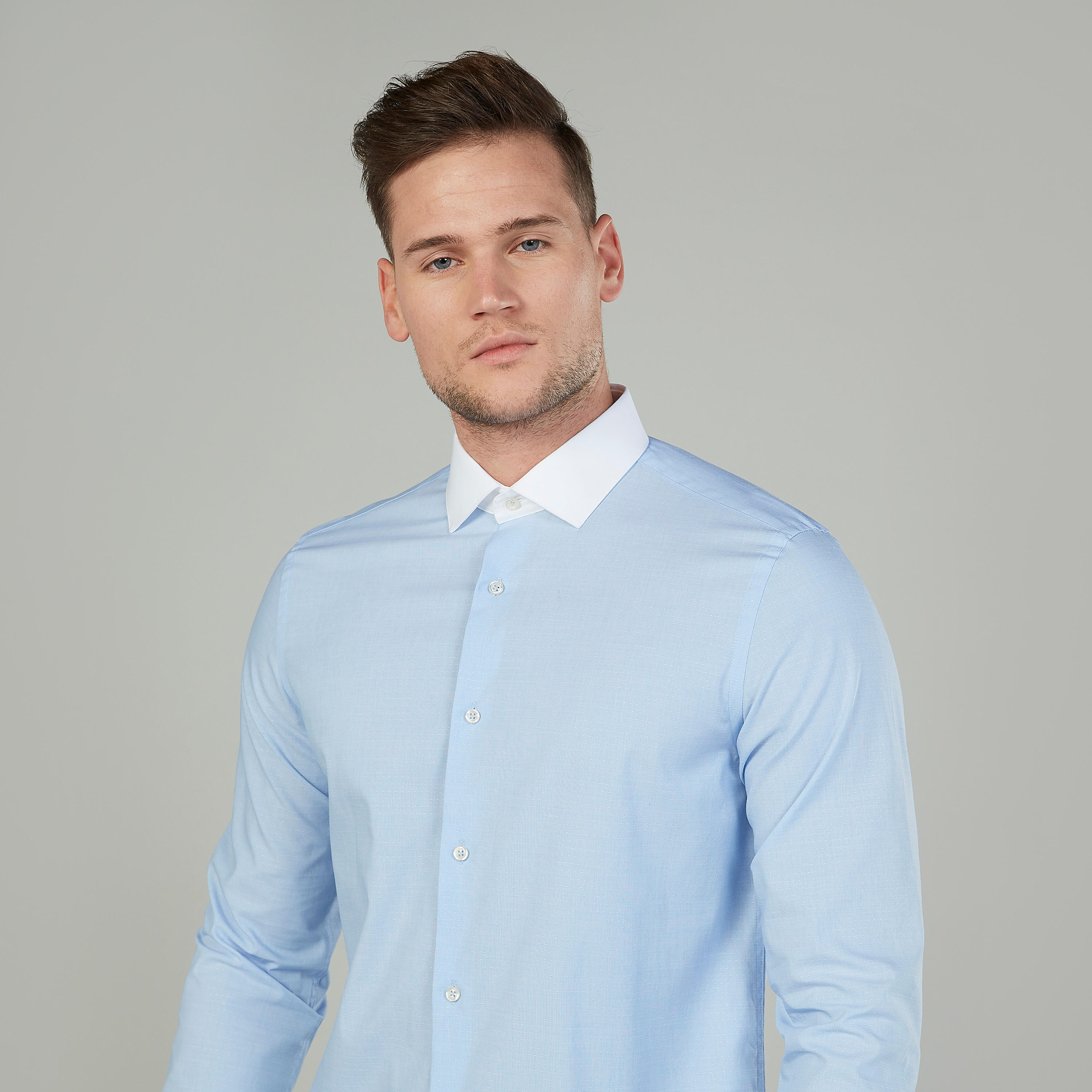 قميص سادة بياقة عاديّة وأكمام طويلة-men-clothing-shirts-image-3