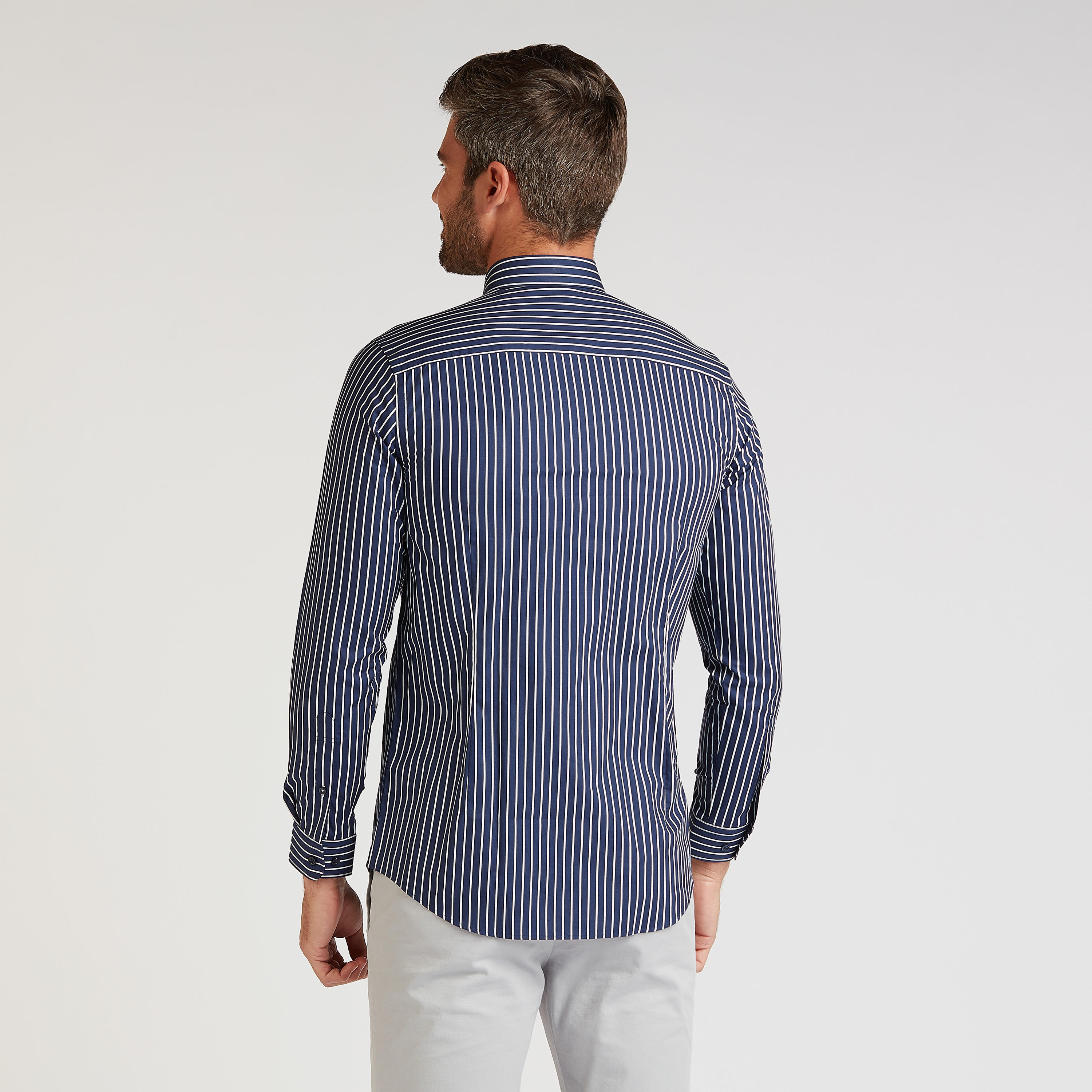 قميص رسمي مقلّم بأكمام طويلة وياقة عادية-men-clothing-shirts-image-4