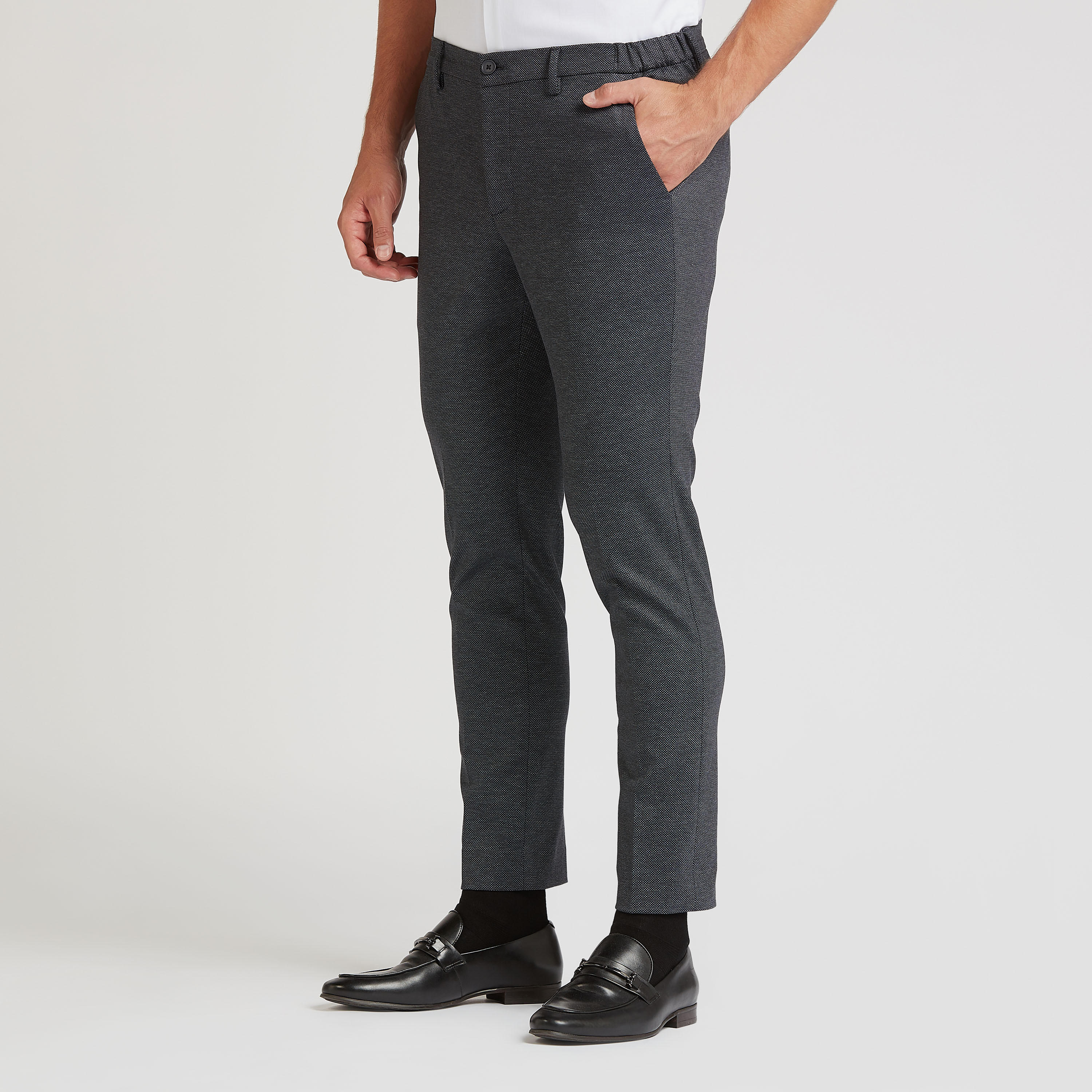 بنطلون بقصة سكيني رسمي بارز الملمس بخصر متوسط الارتفاع وجيوب-men-clothing-bottoms-trousersandchinos-trousers-image-5