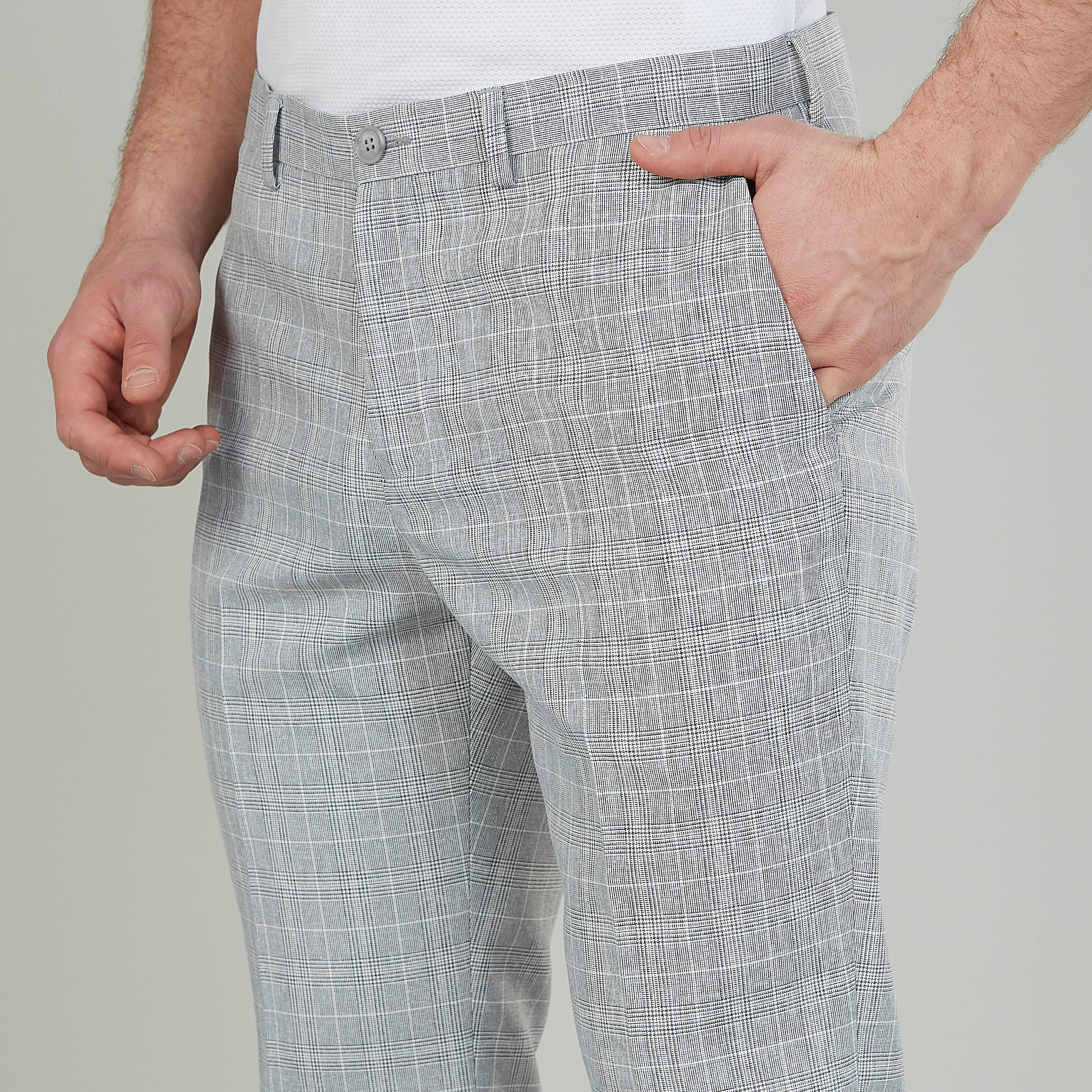 بنطلون كاروهات سليم بخصر متوسط الارتفاع وعراوي وجيوب-men-clothing-bottoms-trousersandchinos-trousers-image-3