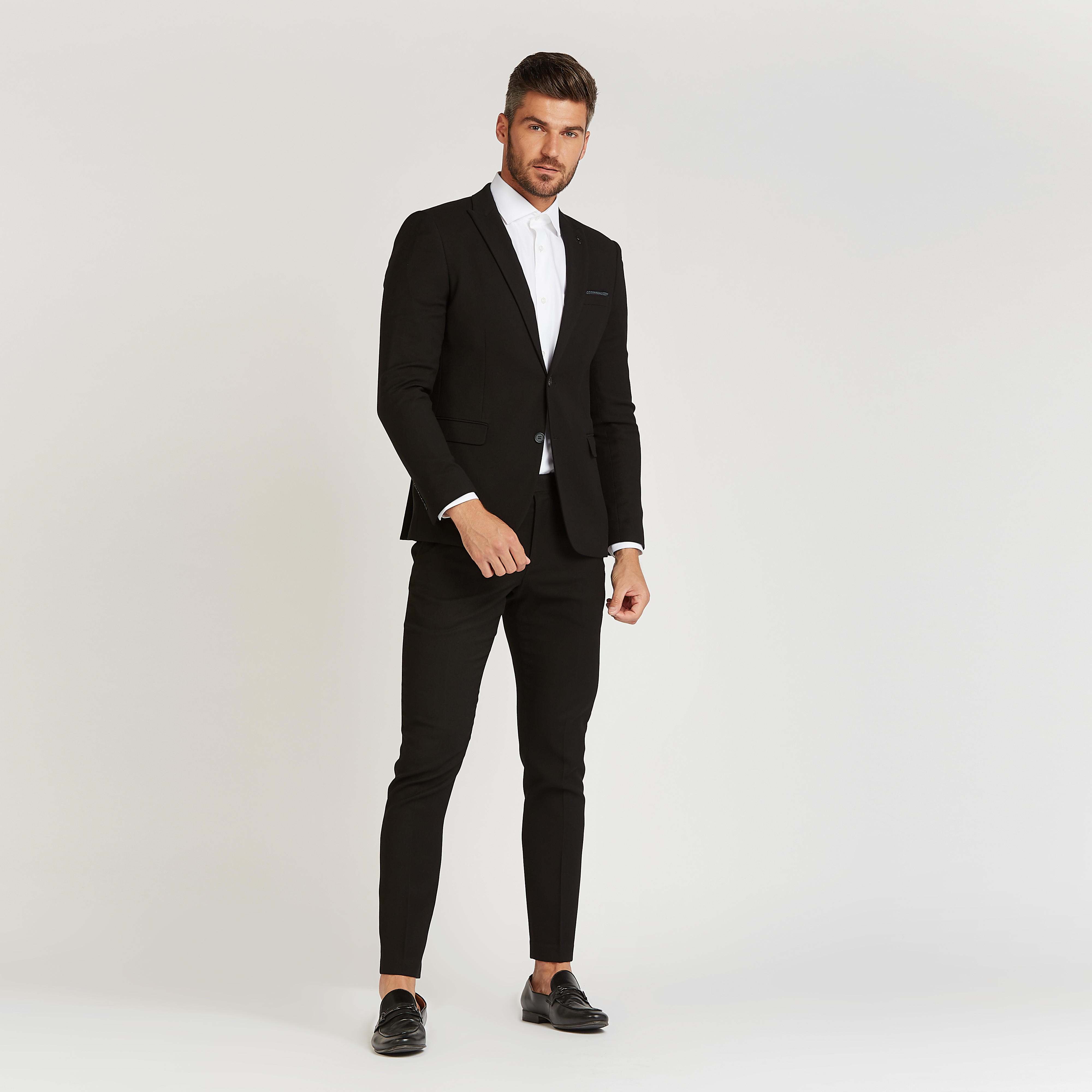 جاكيت بليزر سادة بقصة سليم بأكمام طويلة وياقة مطويّة-men-winterwear-jacketsandblazers-image-5
