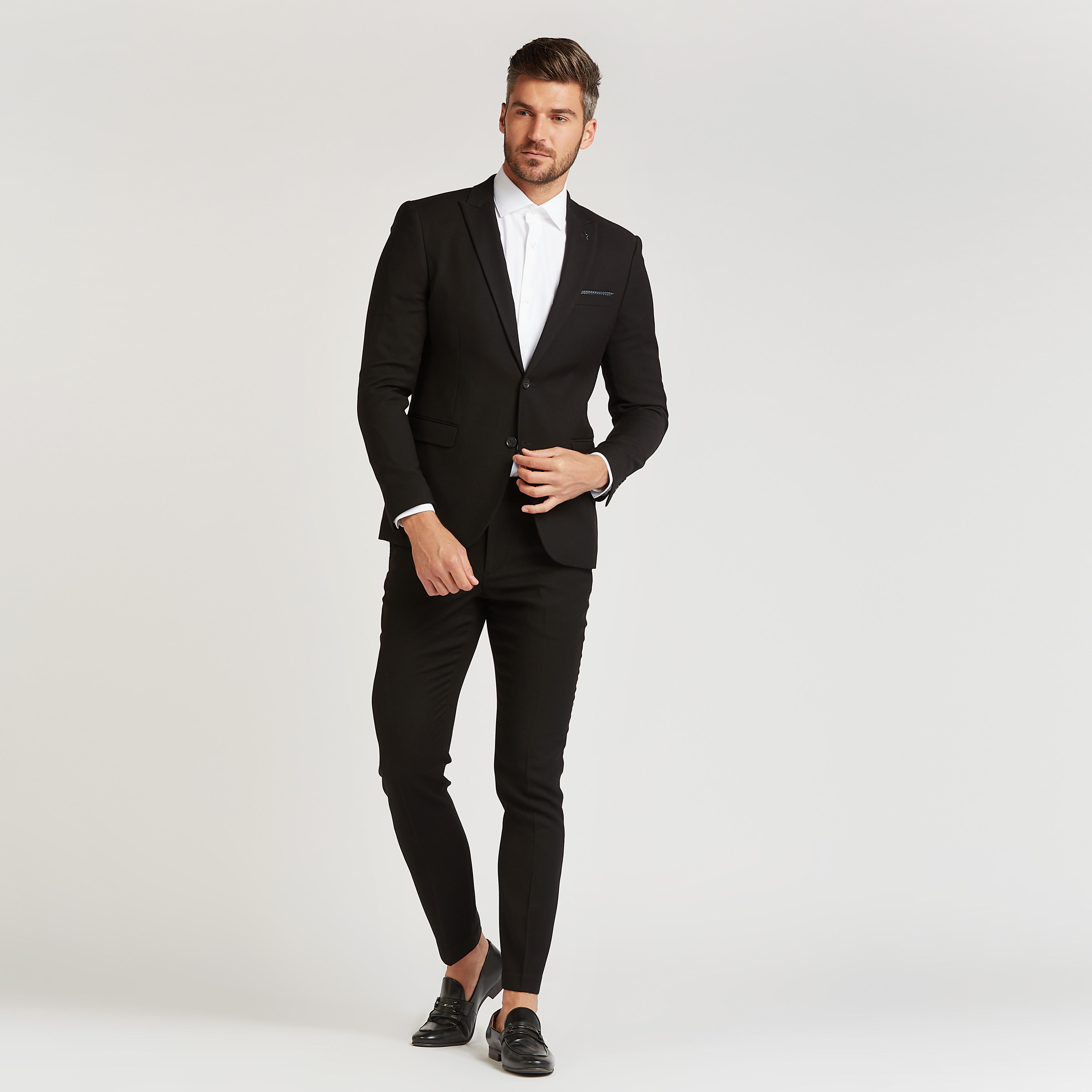 جاكيت بليزر سادة بقصة سليم بأكمام طويلة وياقة مطويّة-men-winterwear-jacketsandblazers-image-1