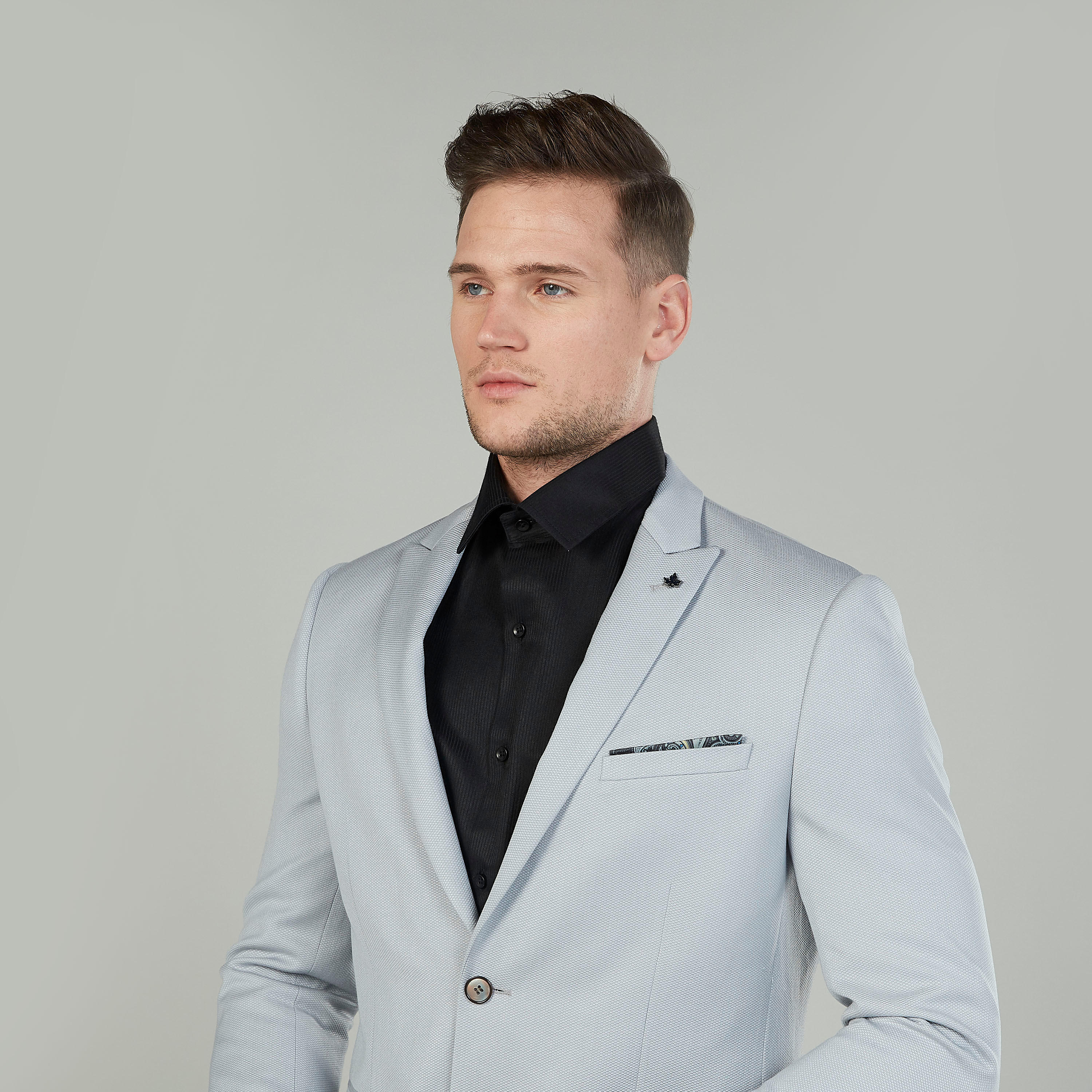جاكيت بليزر رسمي سليم بارز الملمس بياقة مطوية وأكمام طويلة-men-winterwear-jacketsandblazers-image-3