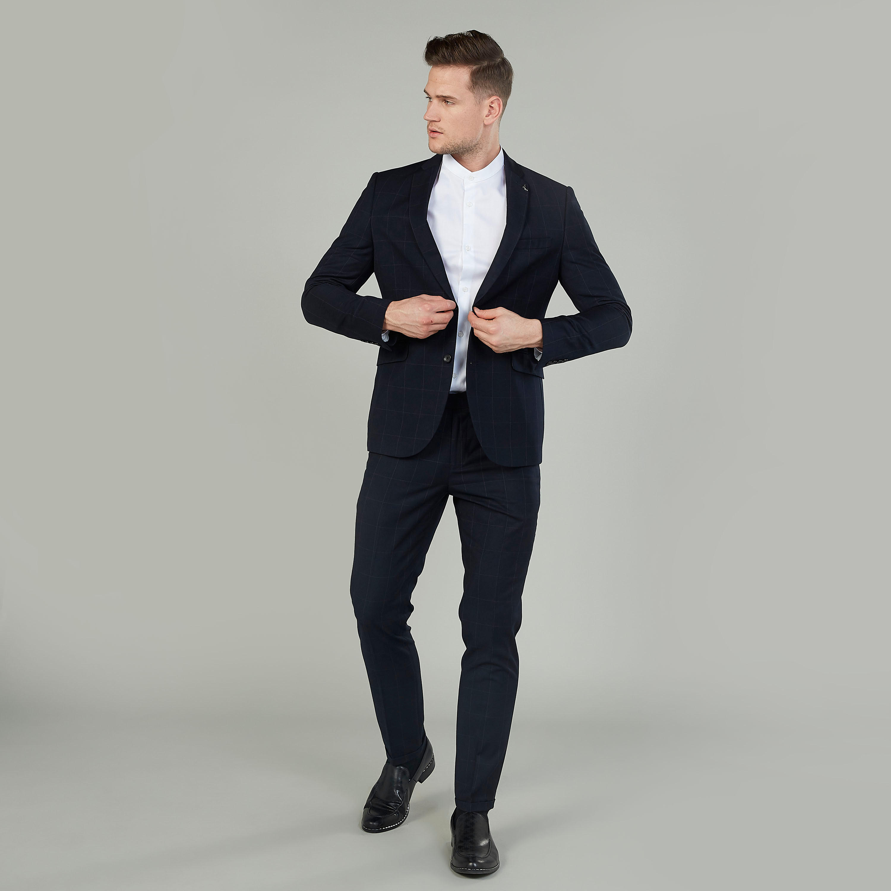 جاكيت بليزر رسمي سليم كاروهات بياقة مطوية وأكمام طويلة-men-winterwear-jacketsandblazers-image-2