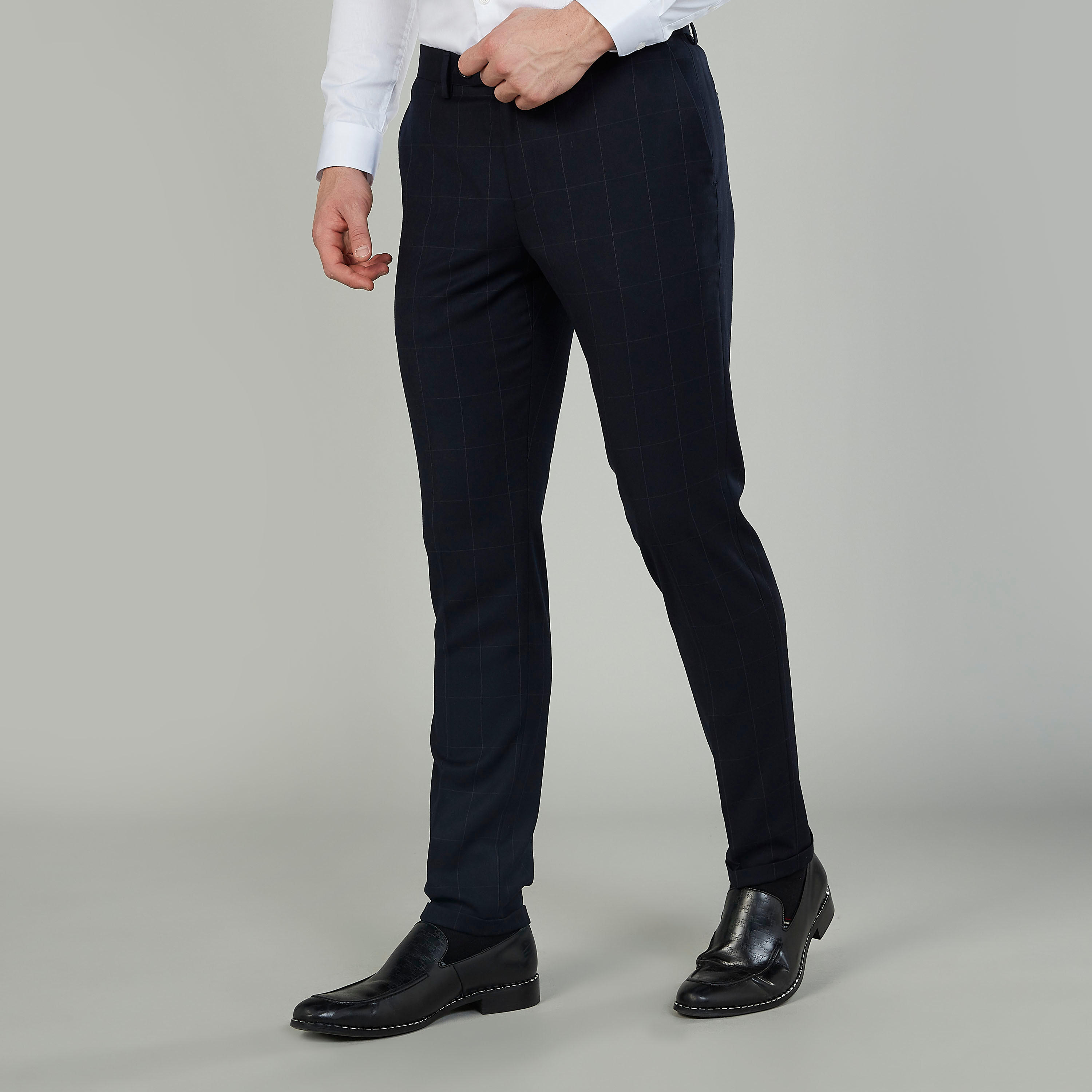 بنطلون كاروهات بخصر متوسط الارتفاع وجيوب-men-clothing-bottoms-trousersandchinos-trousers-image-1