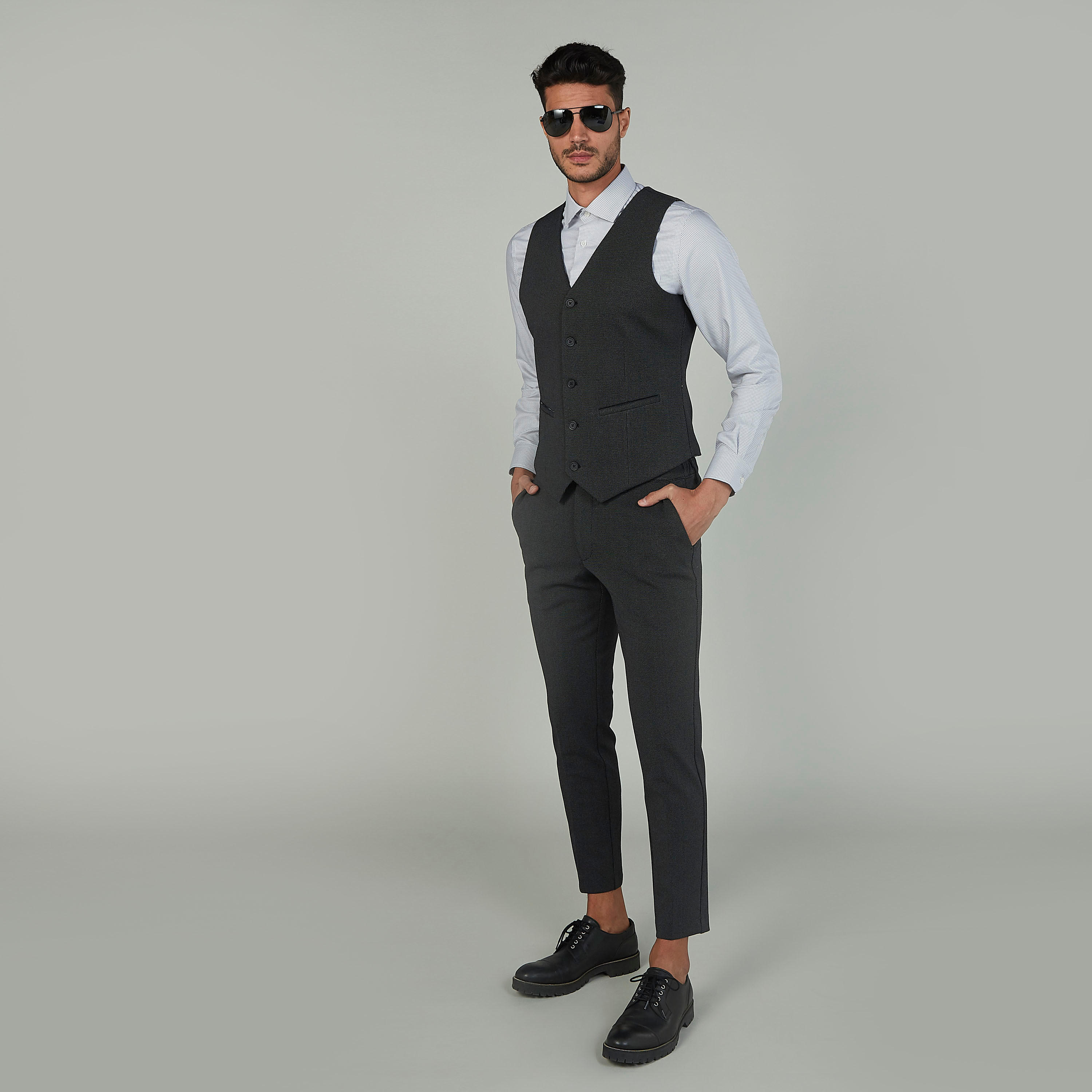 فيست رسمي سليم كاروهات بجيوب داخلية-men-clothing-jacketsandblazers-coats-image-2