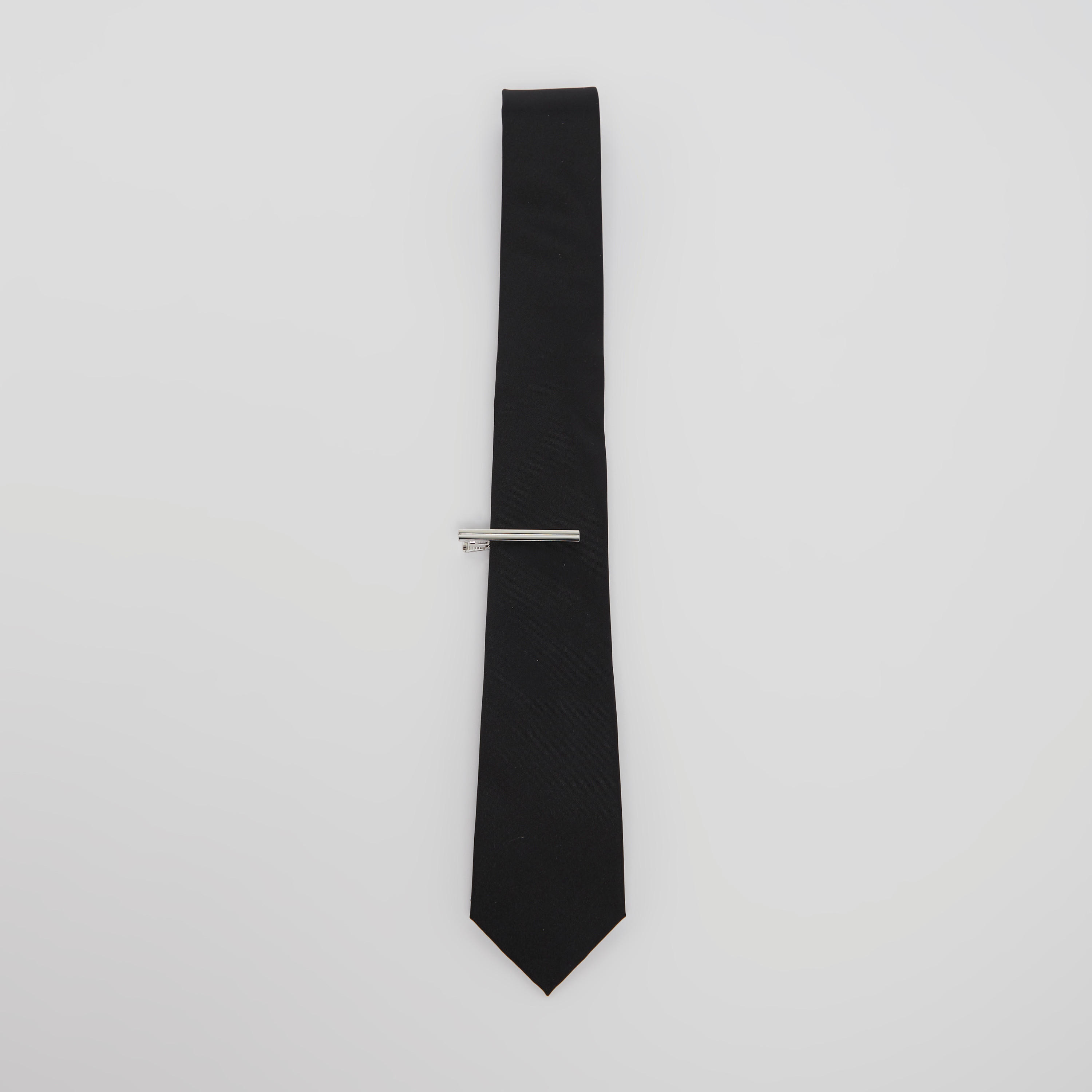 ربطة عنق عاديّة سادة بحلقة تثبيت-men-tiesandcufflinks-pocketsquares-image-1