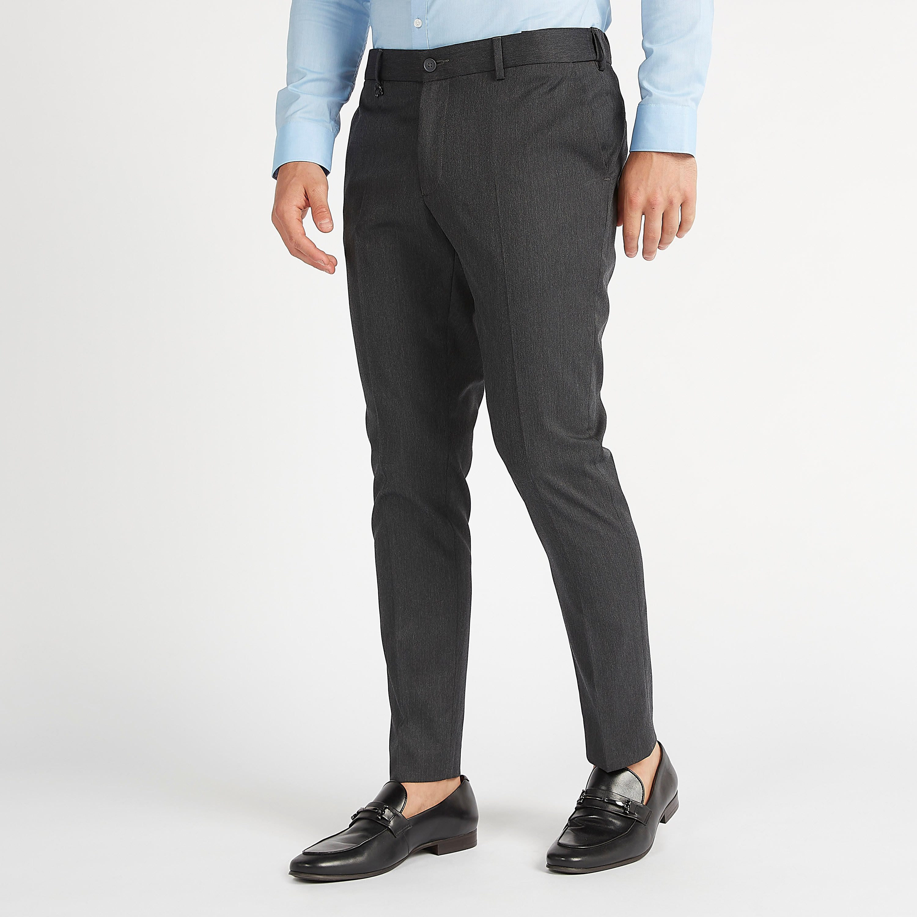 بنطلون سادة سكيني فيت بخصر متوسط الإرتفاع وتفاصيل جيوب وعراوي حزام-men-clothing-bottoms-trousersandchinos-trousers-image-1