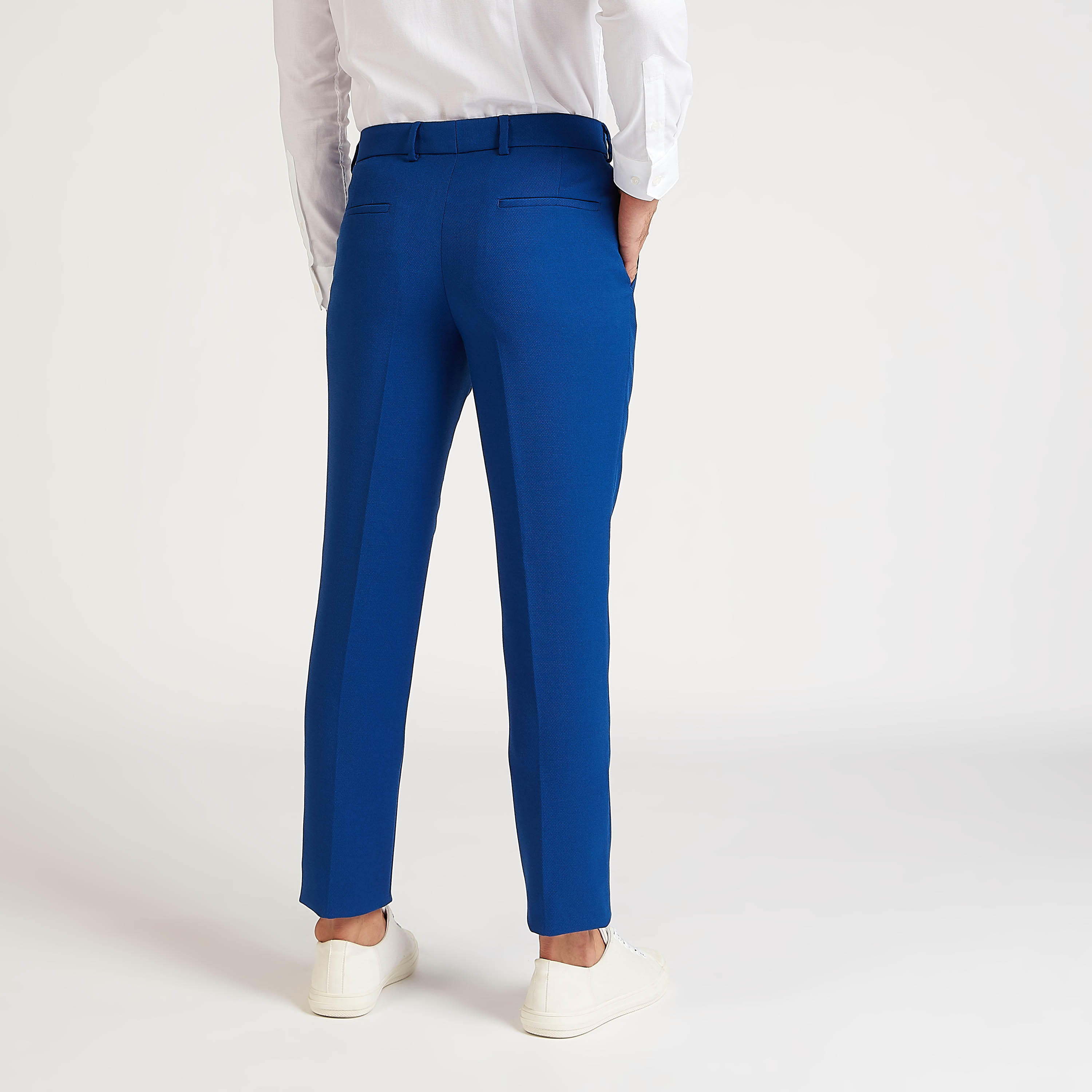 بنطلون سليم بارز الملمس بخصر متوسط الارتفاع بجيوب وعروات حزام-men-clothing-bottoms-trousersandchinos-trousers-image-4