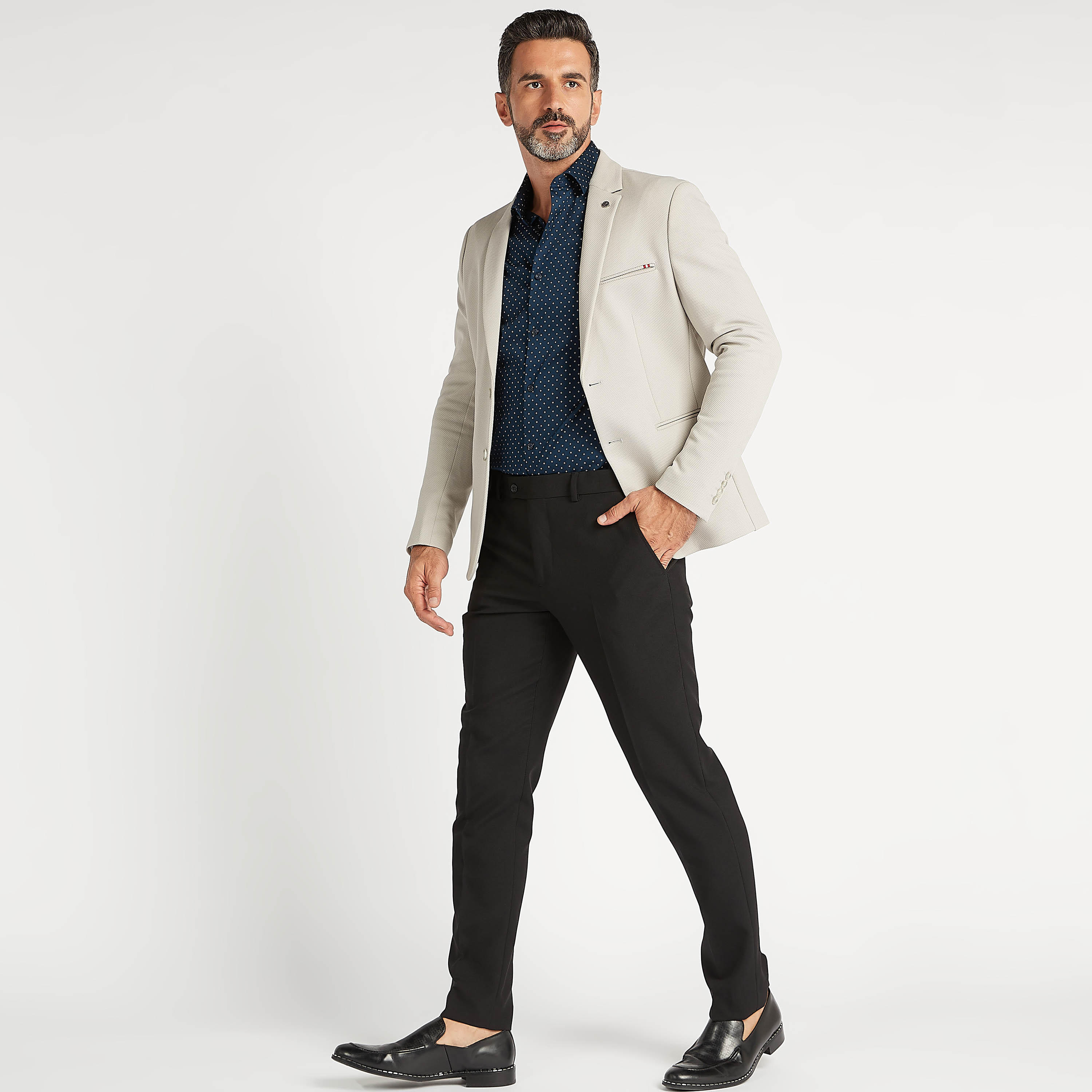 جاكيت بليزر رسمي بارز الملمس بأكمام طويلة وياقة عالية-men-winterwear-jacketsandblazers-image-2