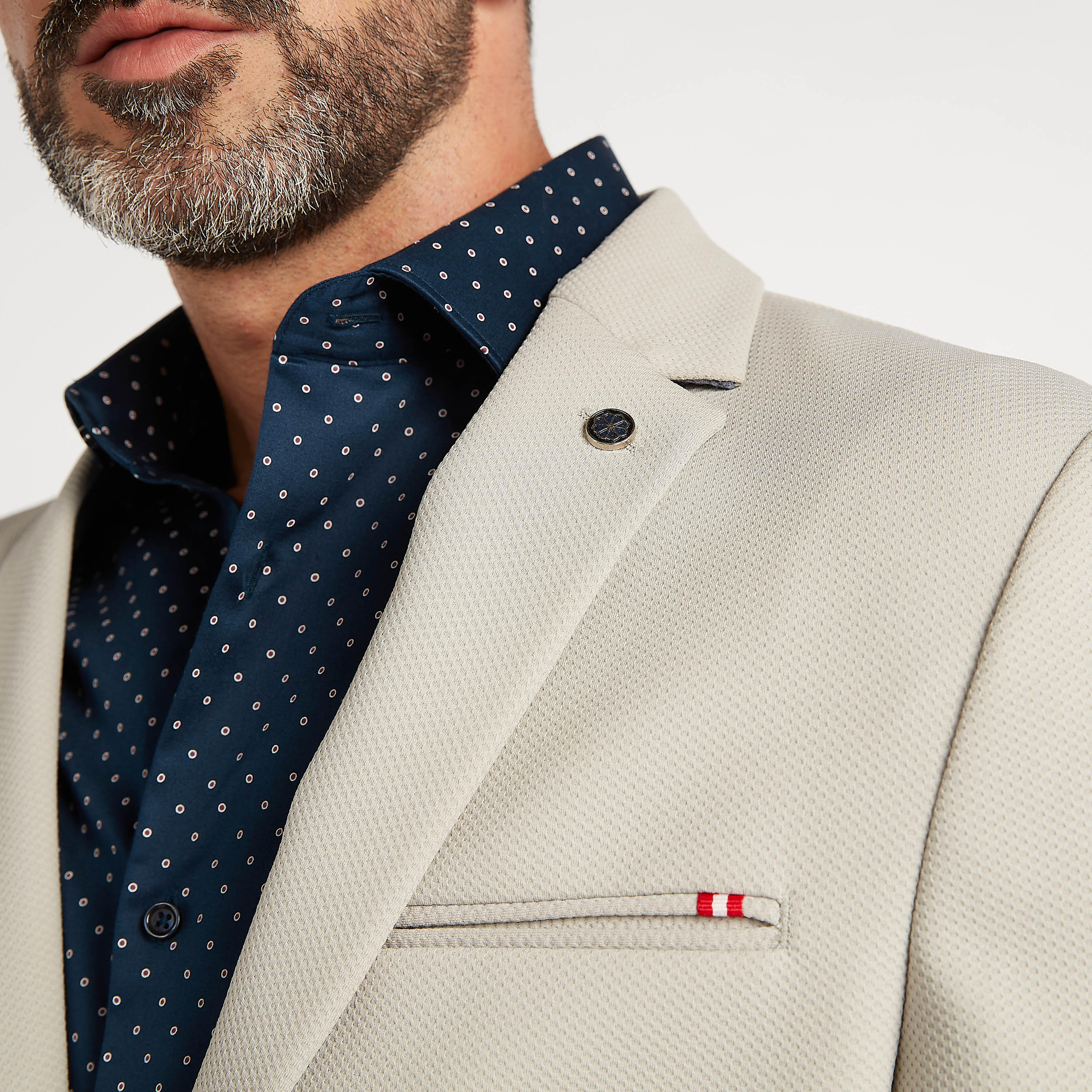جاكيت بليزر رسمي بارز الملمس بأكمام طويلة وياقة عالية-men-winterwear-jacketsandblazers-image-7