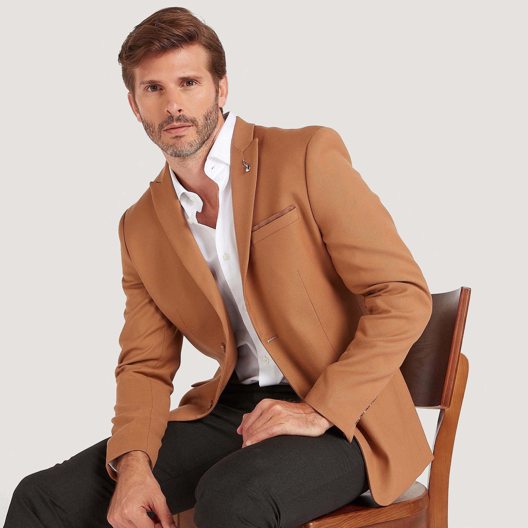 جاكيت بليزر سادة بأكمام طويلة وياقة عادية-men-winterwear-jacketsandblazers-image-7