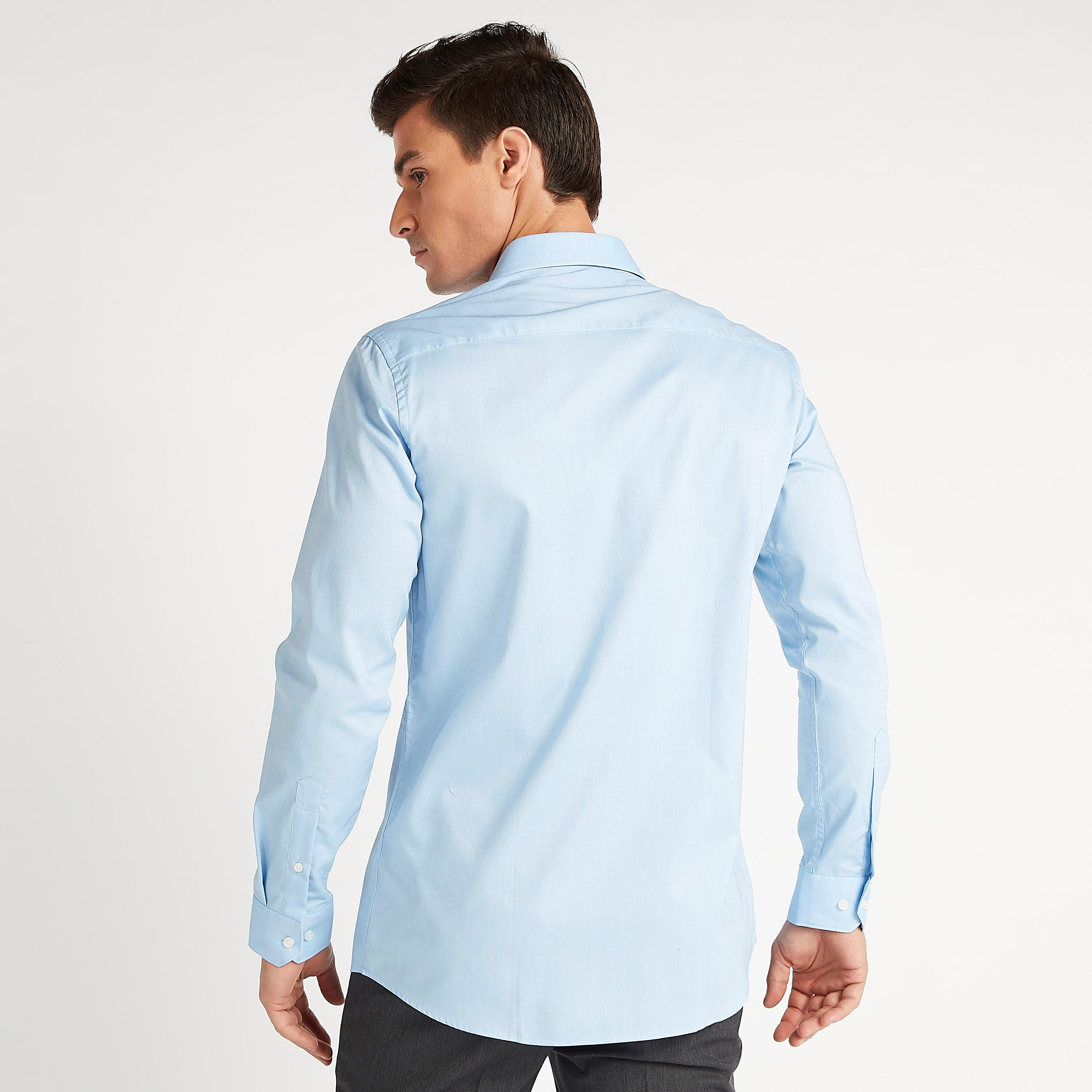 قميص بارز الملمس بياقة واسعة وأكمام طويلة-men-clothing-shirts-image-4