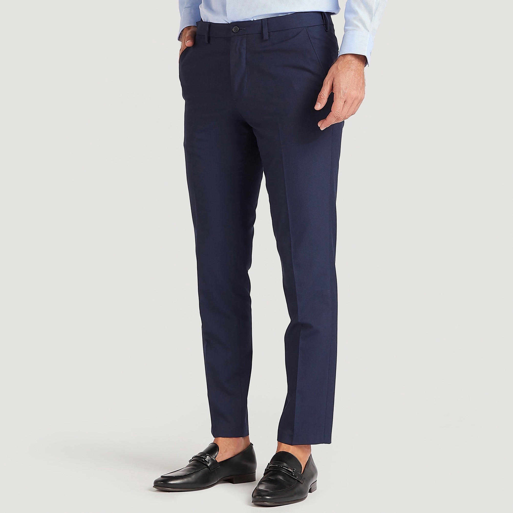 بنطلون بارز الملمس سليم فيت بخصر فليكسي مع زر إغلاق-men-clothing-bottoms-trousersandchinos-trousers-image-1