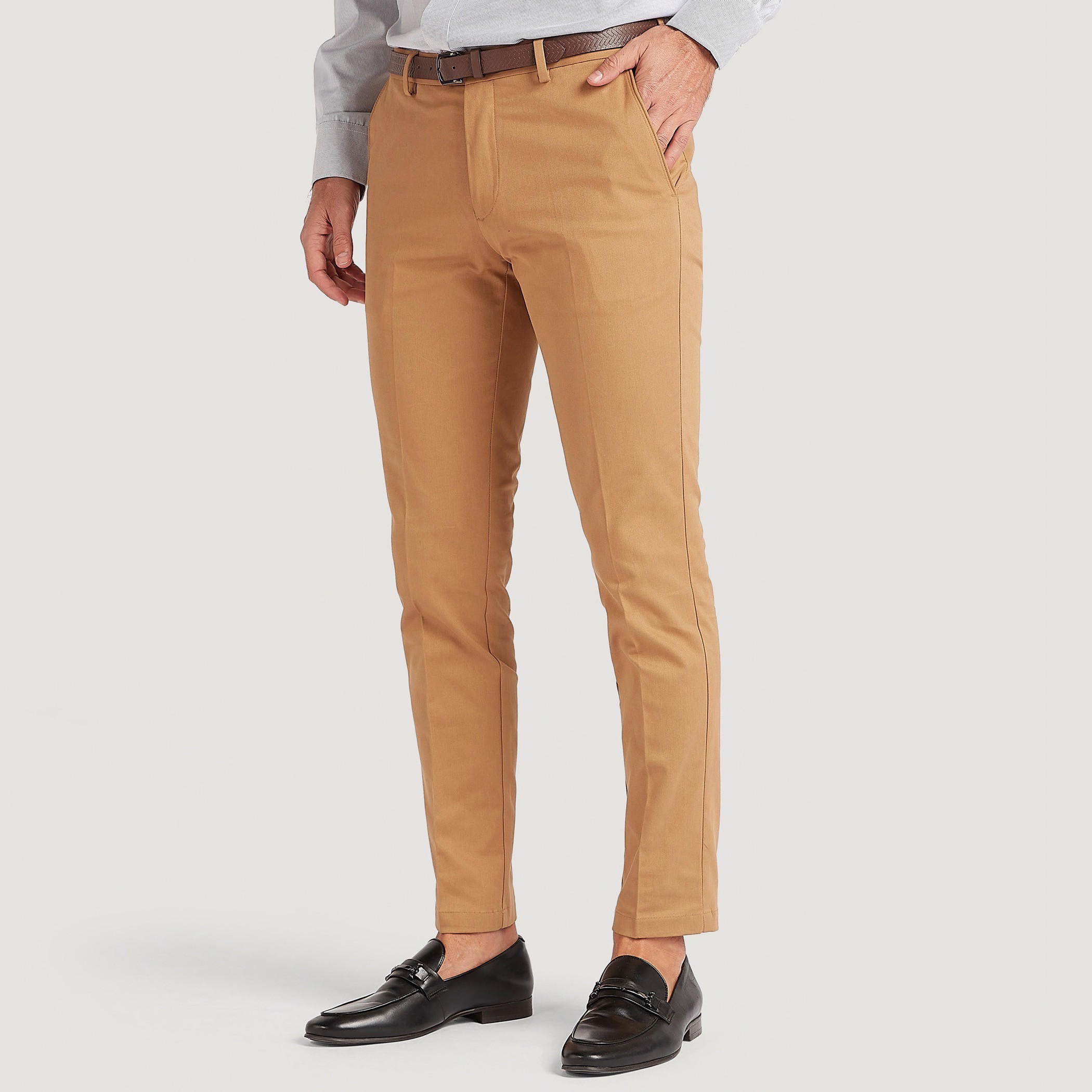 بنطلون سادة سليم فيت بخصر متوسّط الارتفاع وزر إغلاق-men-clothing-bottoms-trousersandchinos-trousers-image-1