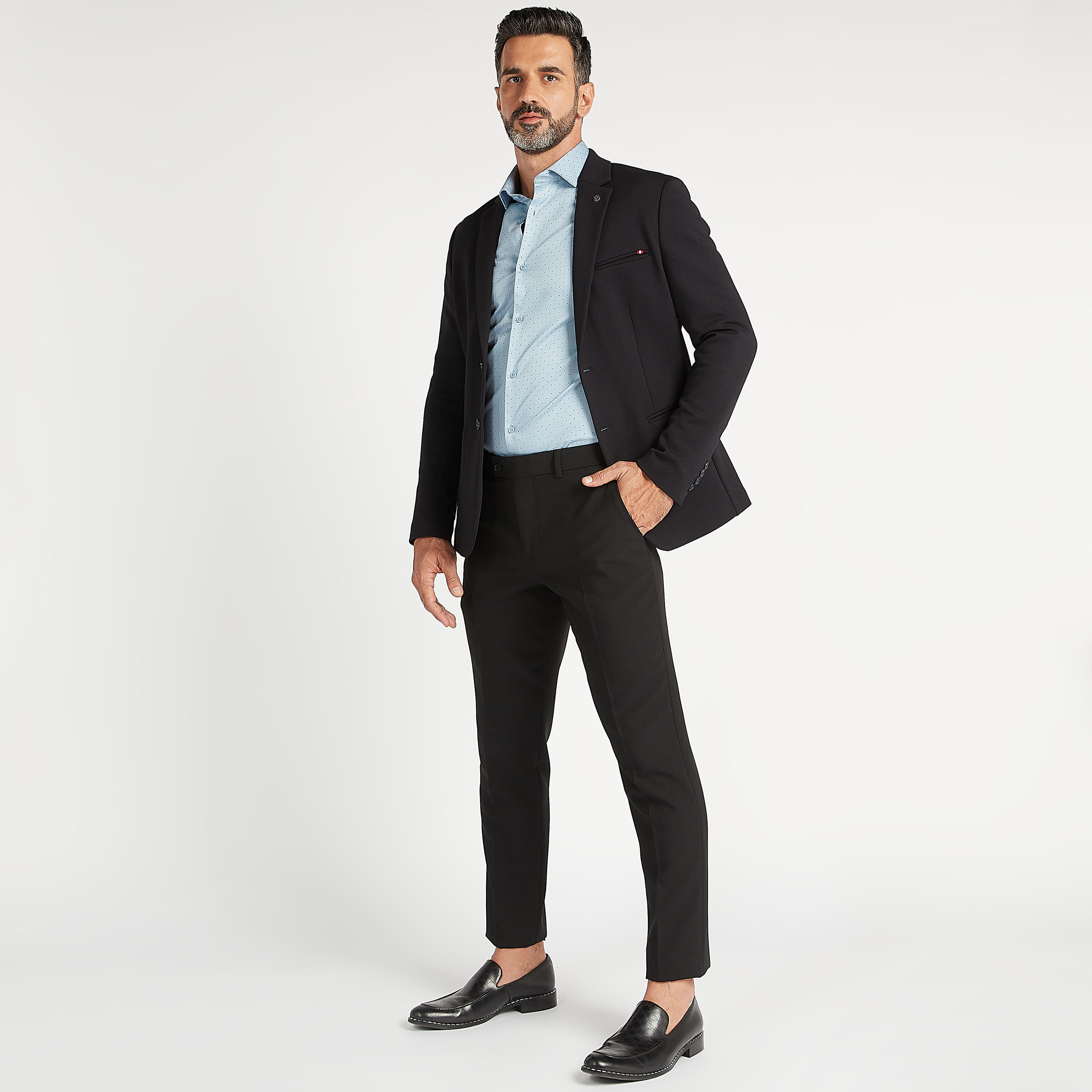 قميص بياقة واسعة وأكمام طويلة وطبعات منقّطة-men-clothing-shirts-image-2