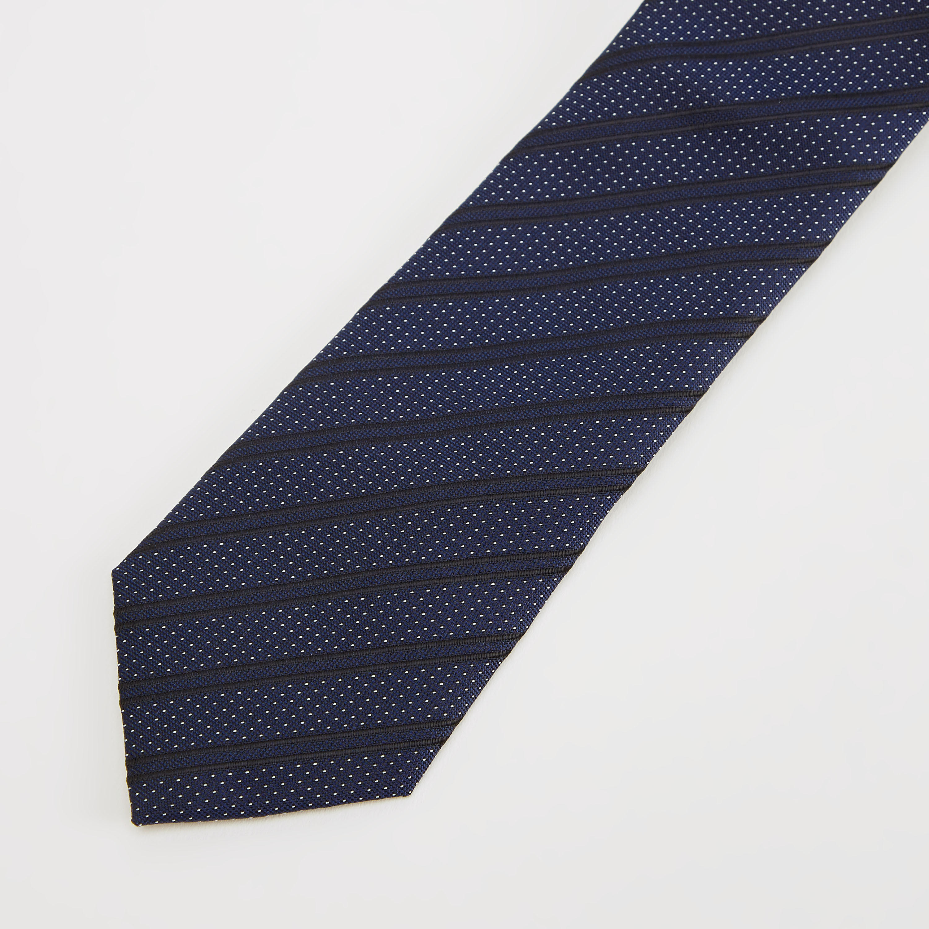 ربطة عنق مخطّطة بحلقة تثبيت-men-tiesandcufflinks-pocketsquares-image-2