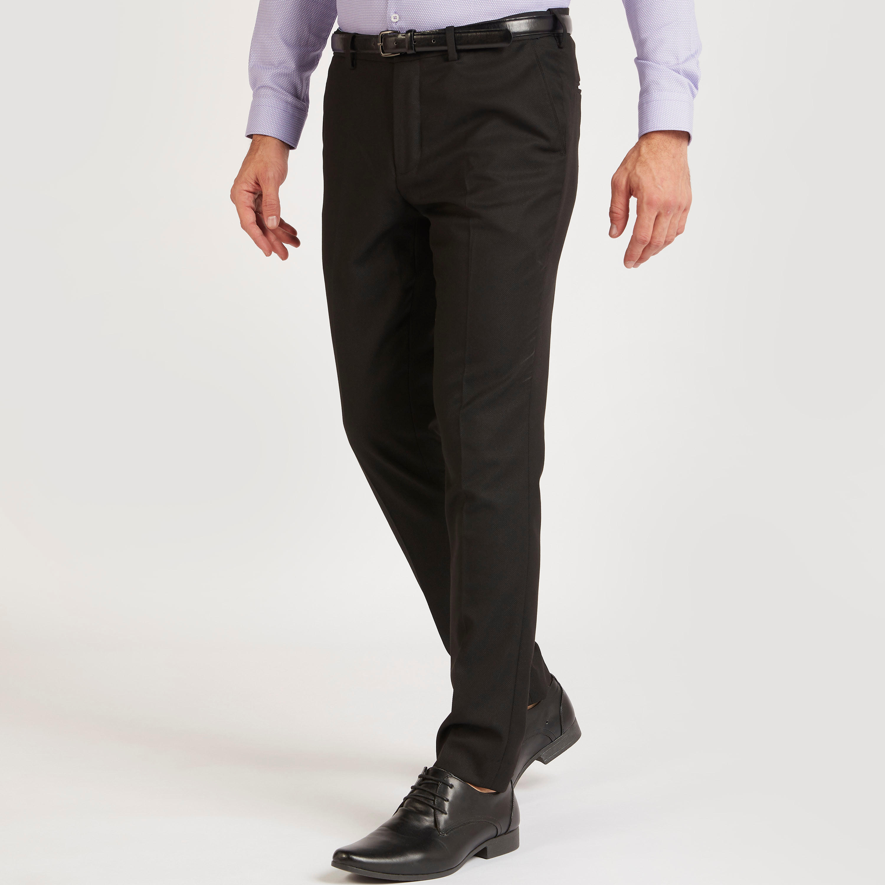 بنطلون بارز الملمس بخصر متوسّط الارتفاع وجيوب-men-clothing-bottoms-trousersandchinos-trousers-image-1