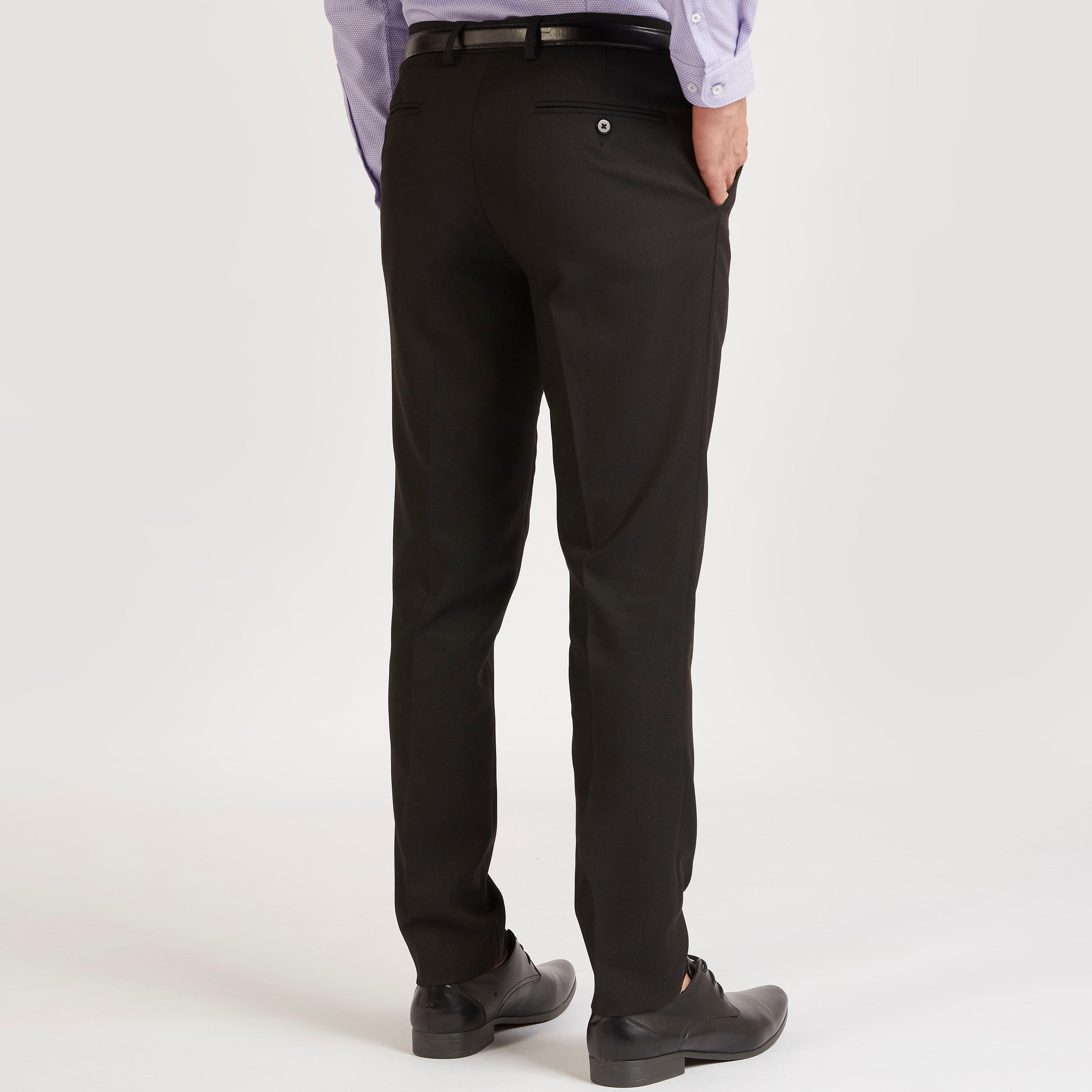 بنطلون بارز الملمس بخصر متوسّط الارتفاع وجيوب-men-clothing-bottoms-trousersandchinos-trousers-image-4