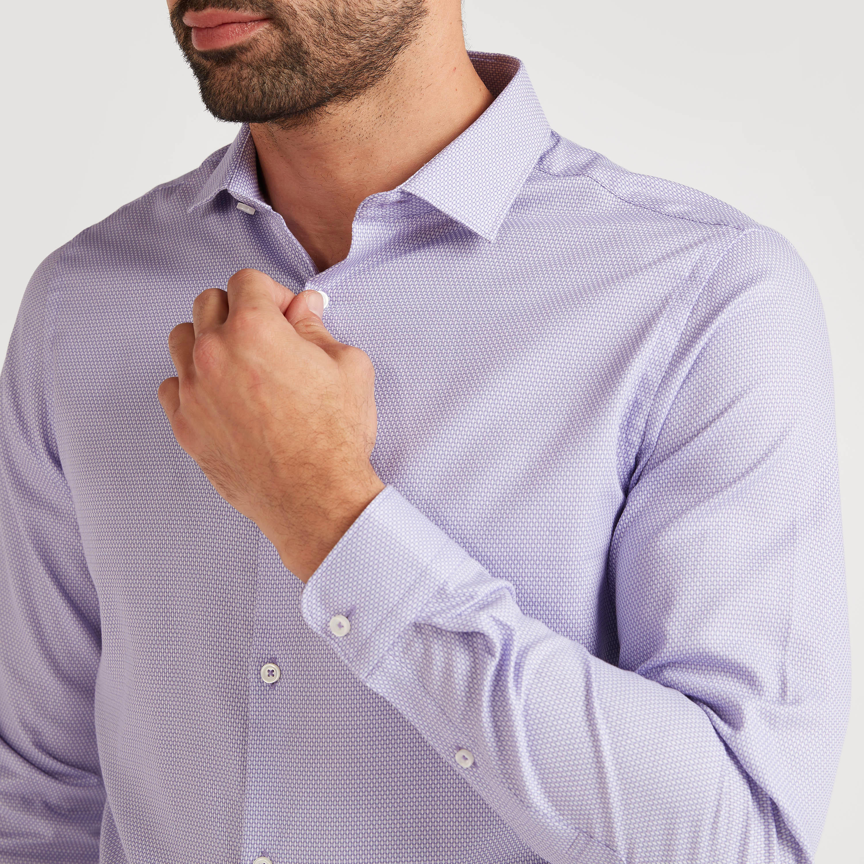 قميص بارز الملمس بياقة واسعة وأكمام طويلة-men-clothing-shirts-image-3