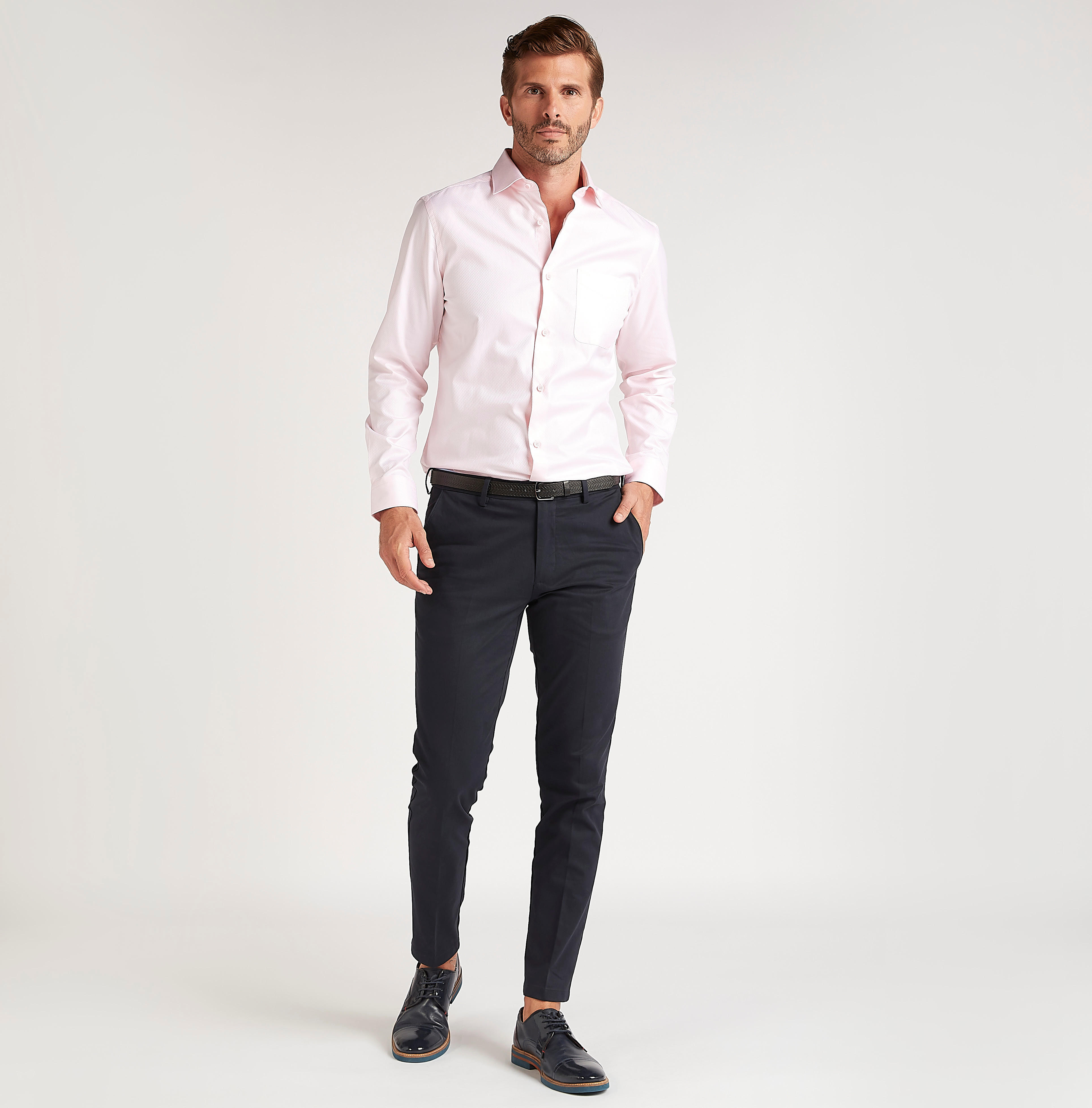 قميص بارز الملمس بأكمام طويلة وجيب على الصّدر-men-clothing-shirts-image-2