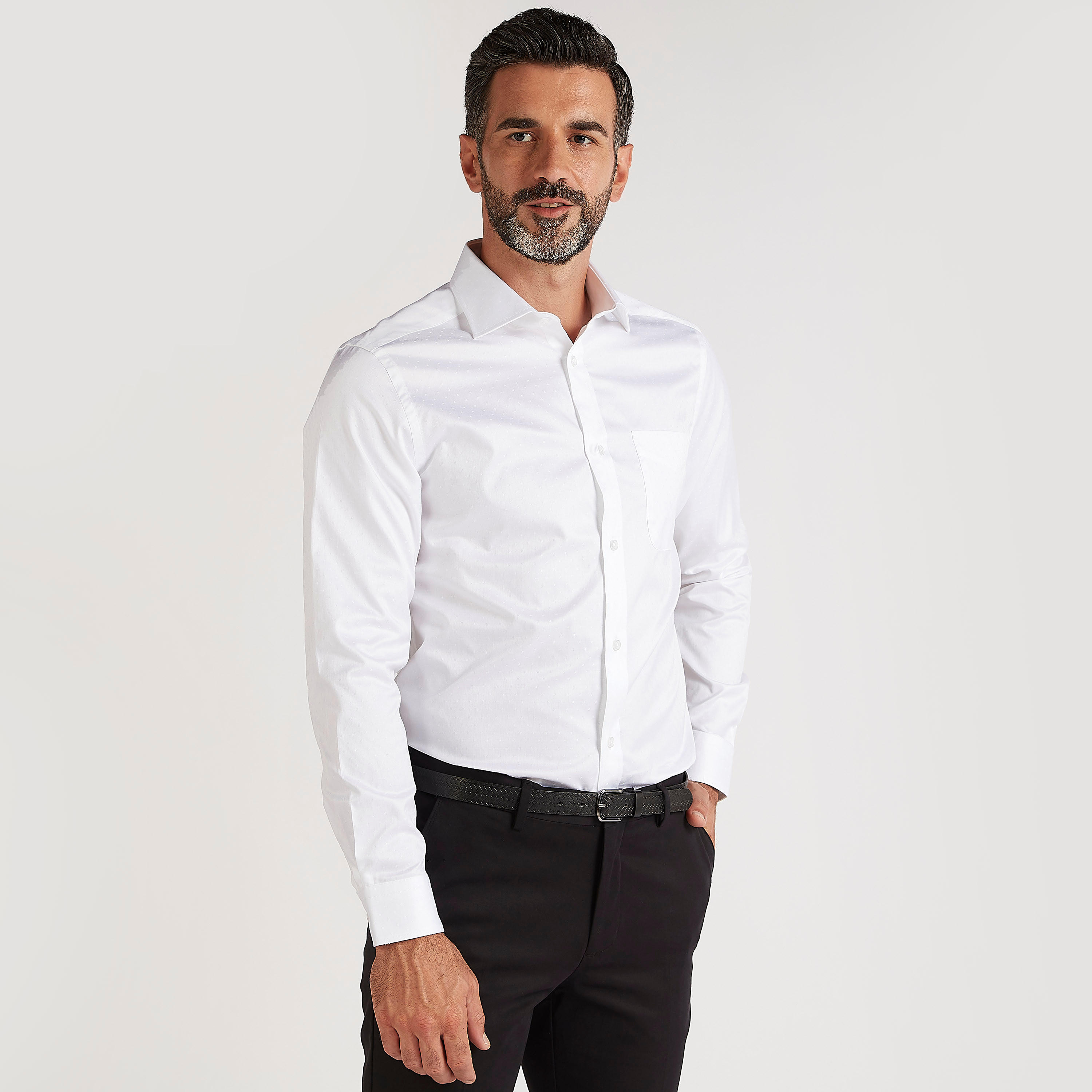 قميص بارز الملمس بأكمام طويلة وجيب على الصّدر-men-clothing-shirts-image-4