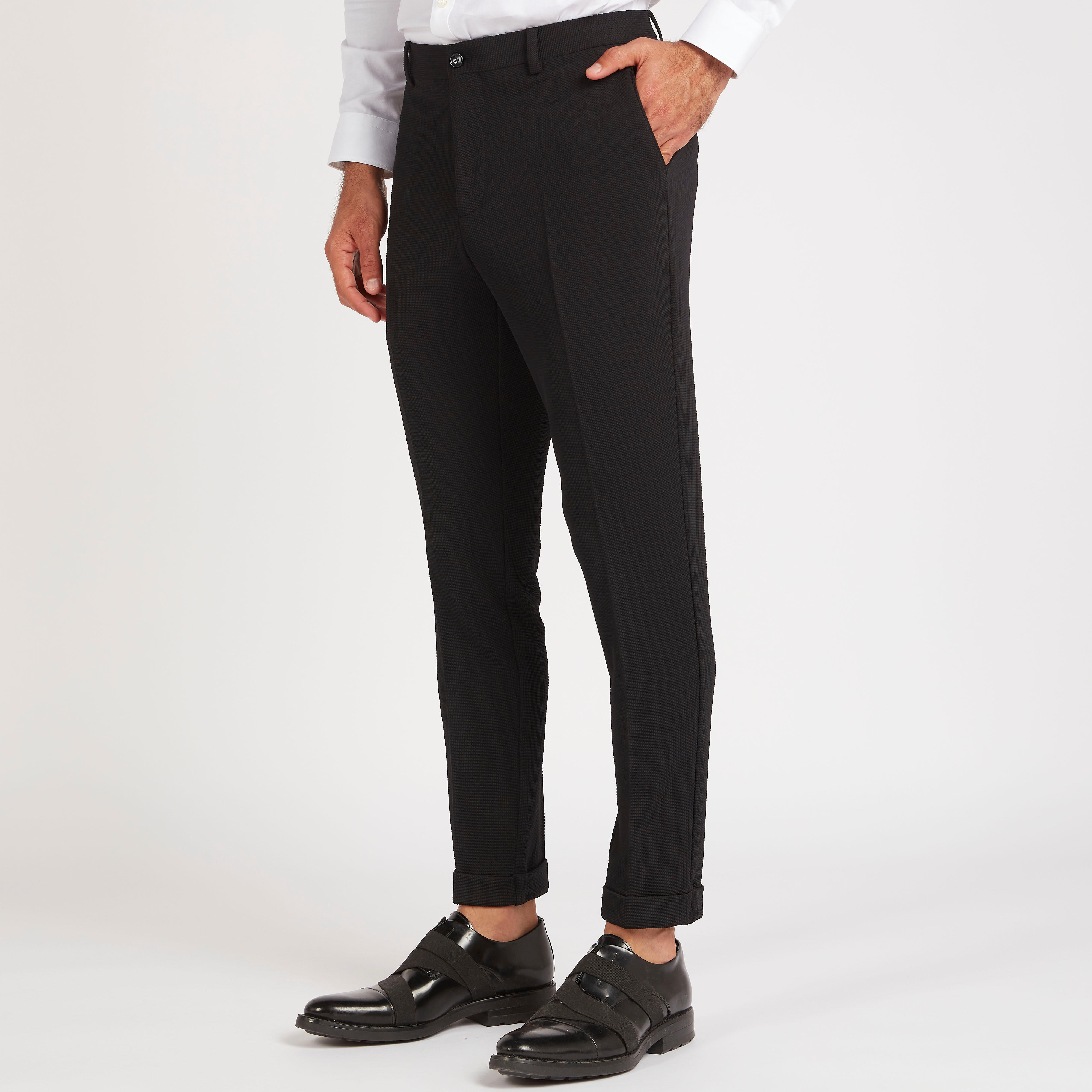 بنطلون بارز الملمس بخصر متوسّط الارتفاع وجيوب-men-clothing-bottoms-trousersandchinos-trousers-image-1
