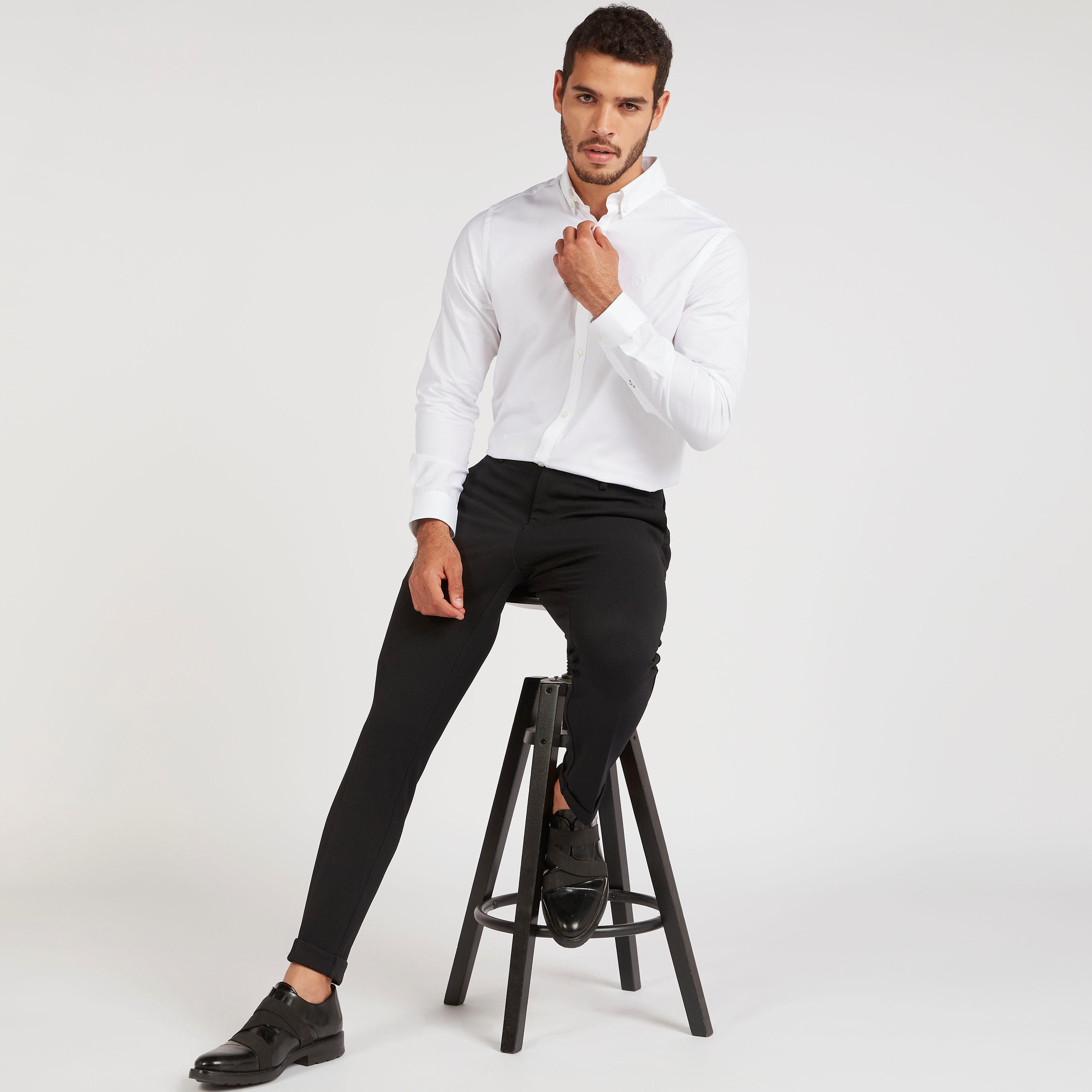 بنطلون بارز الملمس بخصر متوسّط الارتفاع وجيوب-men-clothing-bottoms-trousersandchinos-trousers-image-2
